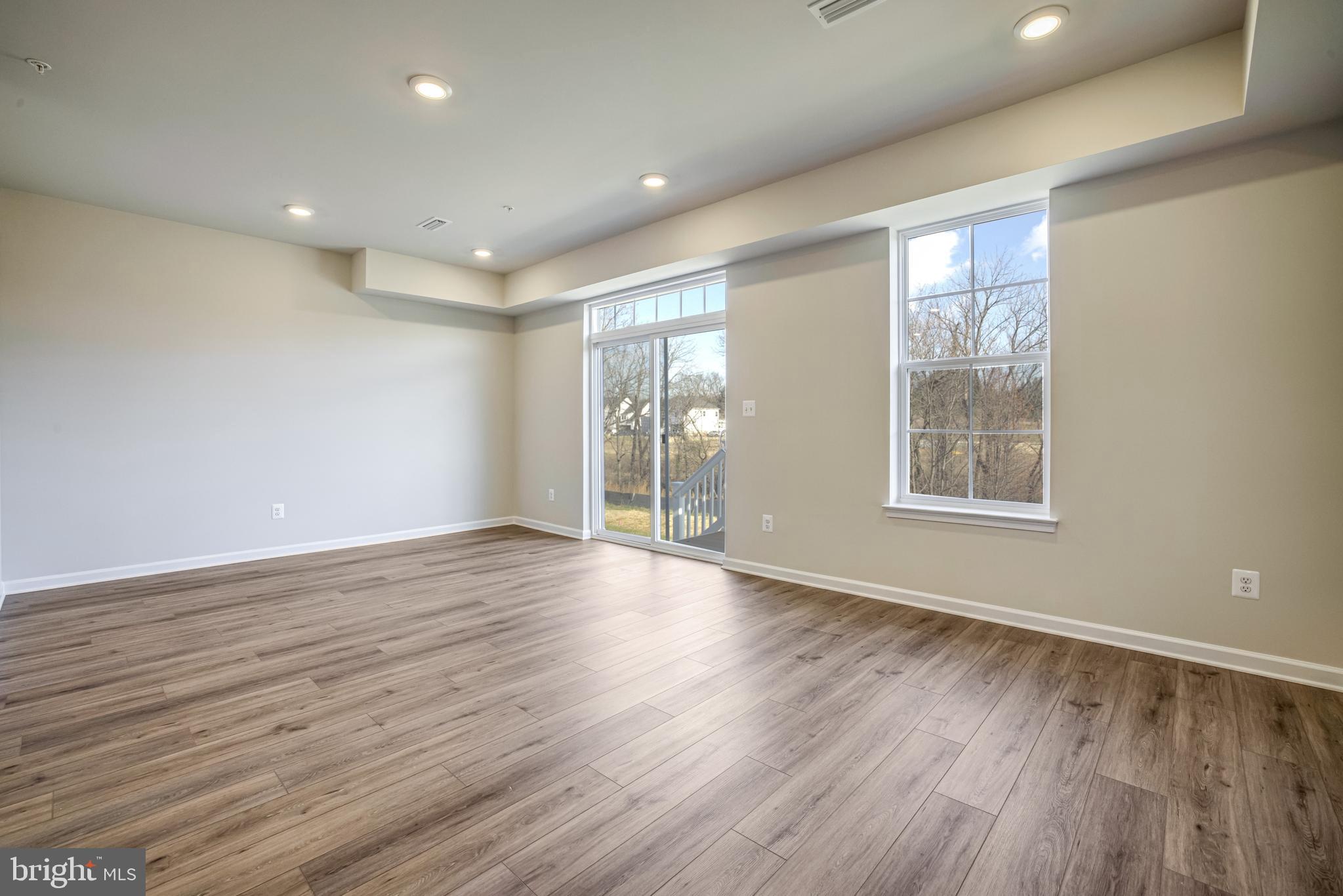TUSCARORA CREEK - Residential