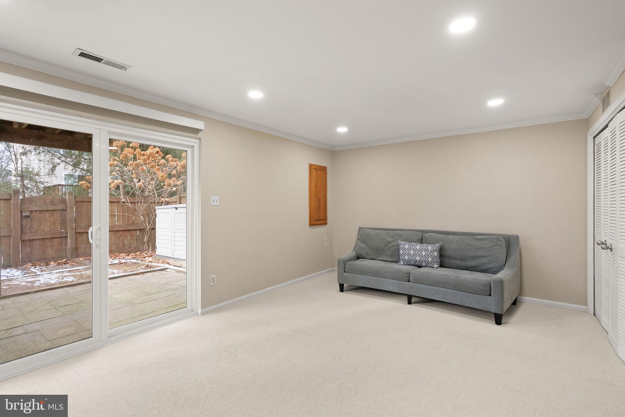 CENTREVILLE GREEN - Residential