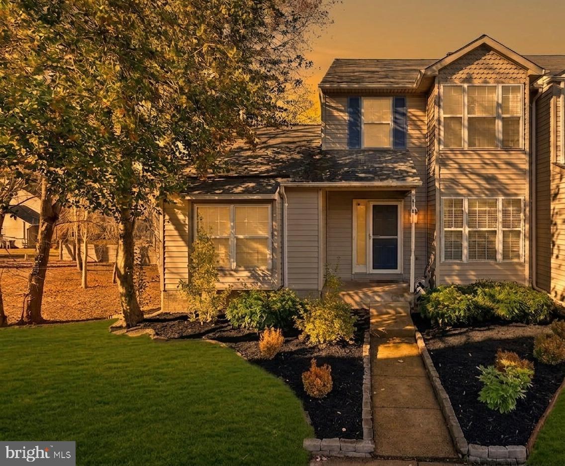CENTREVILLE GREEN - Residential