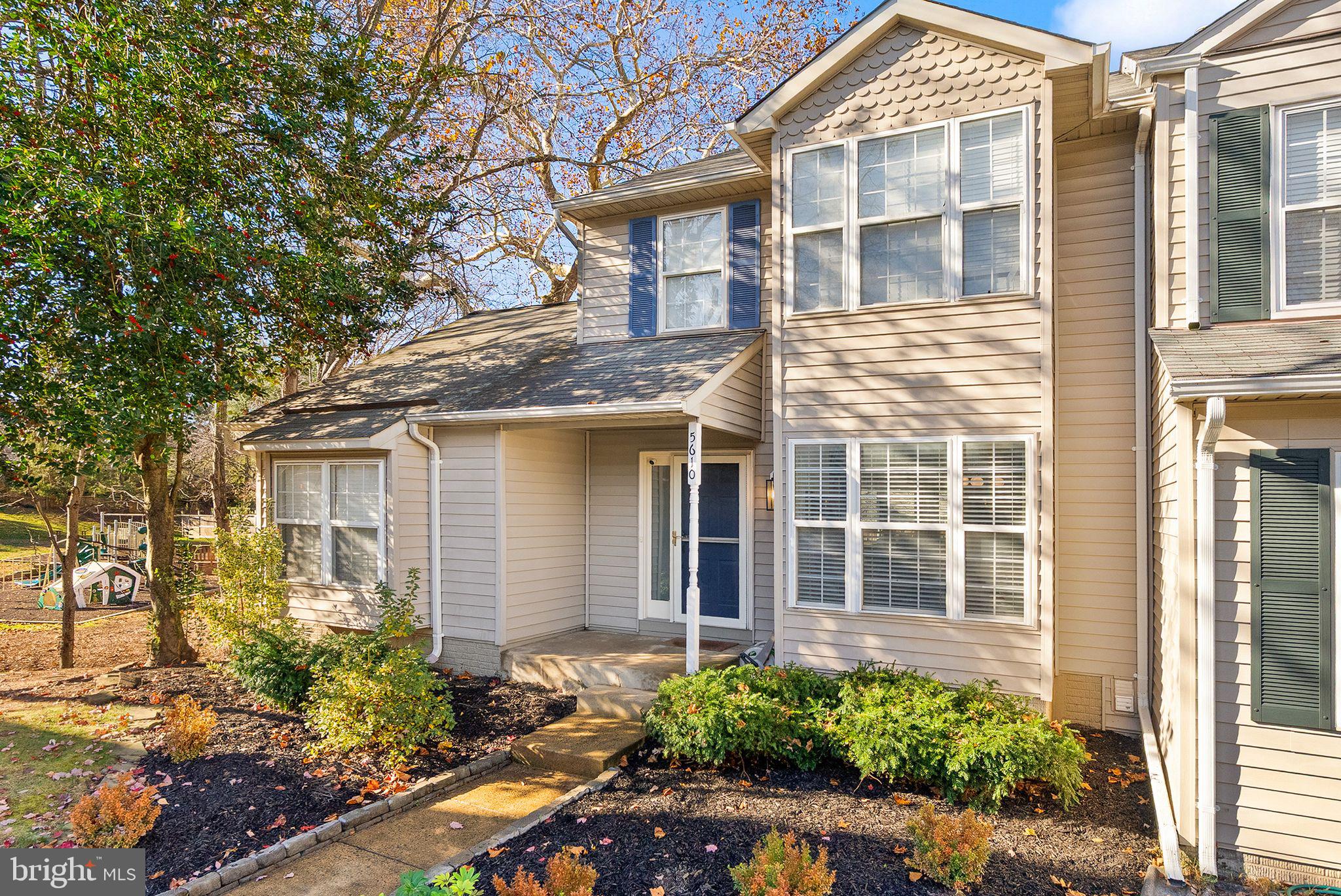 CENTREVILLE GREEN - Residential
