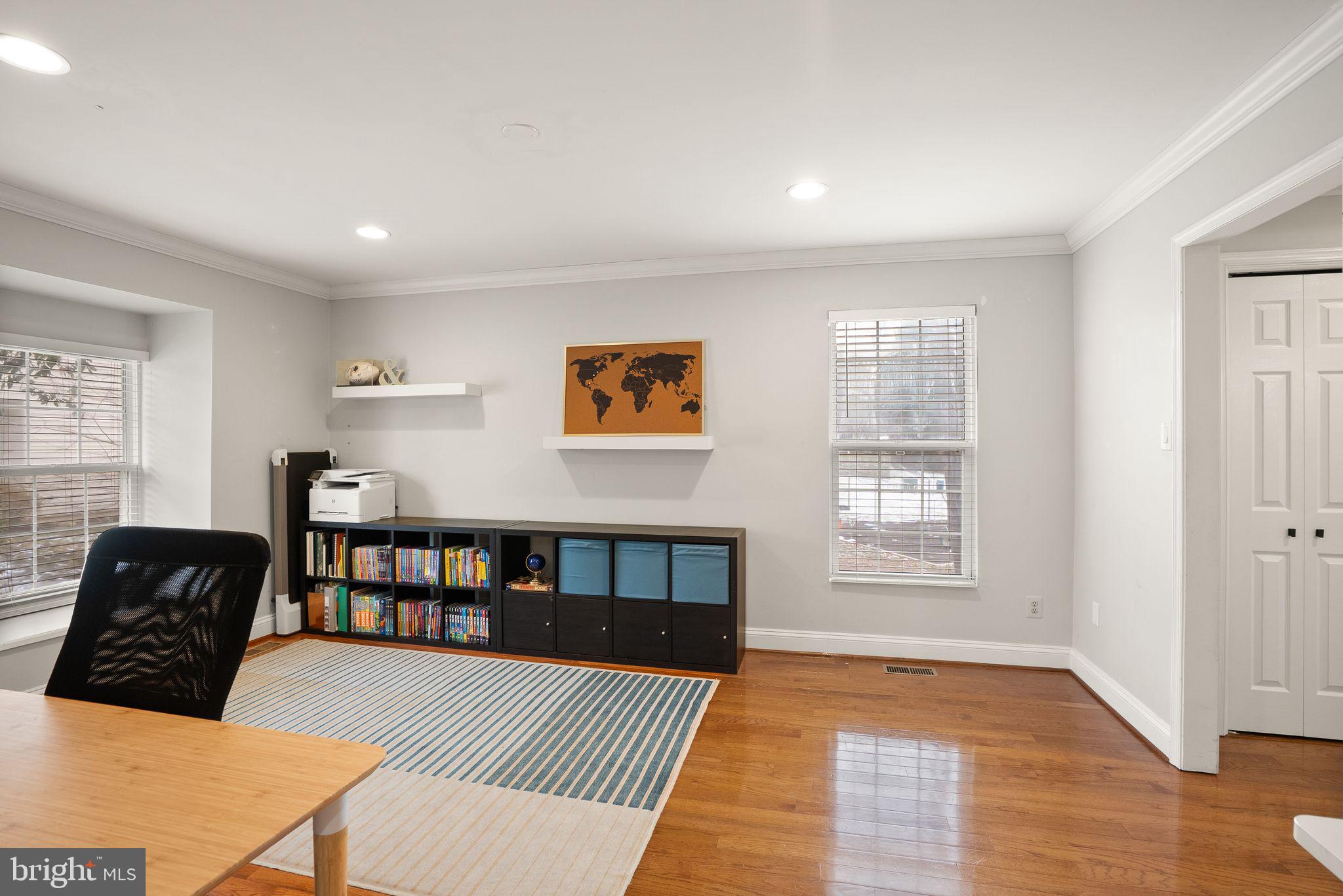 CENTREVILLE GREEN - Residential