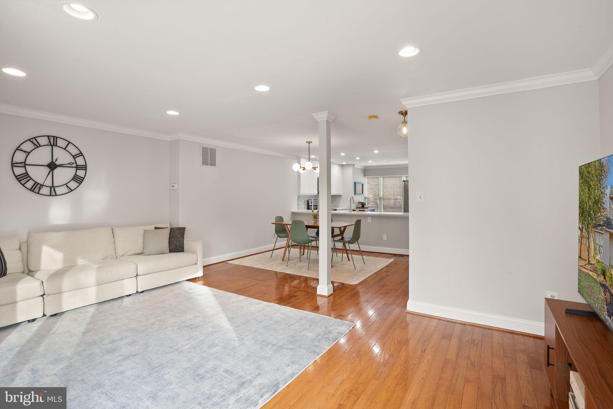 CENTREVILLE GREEN - Residential