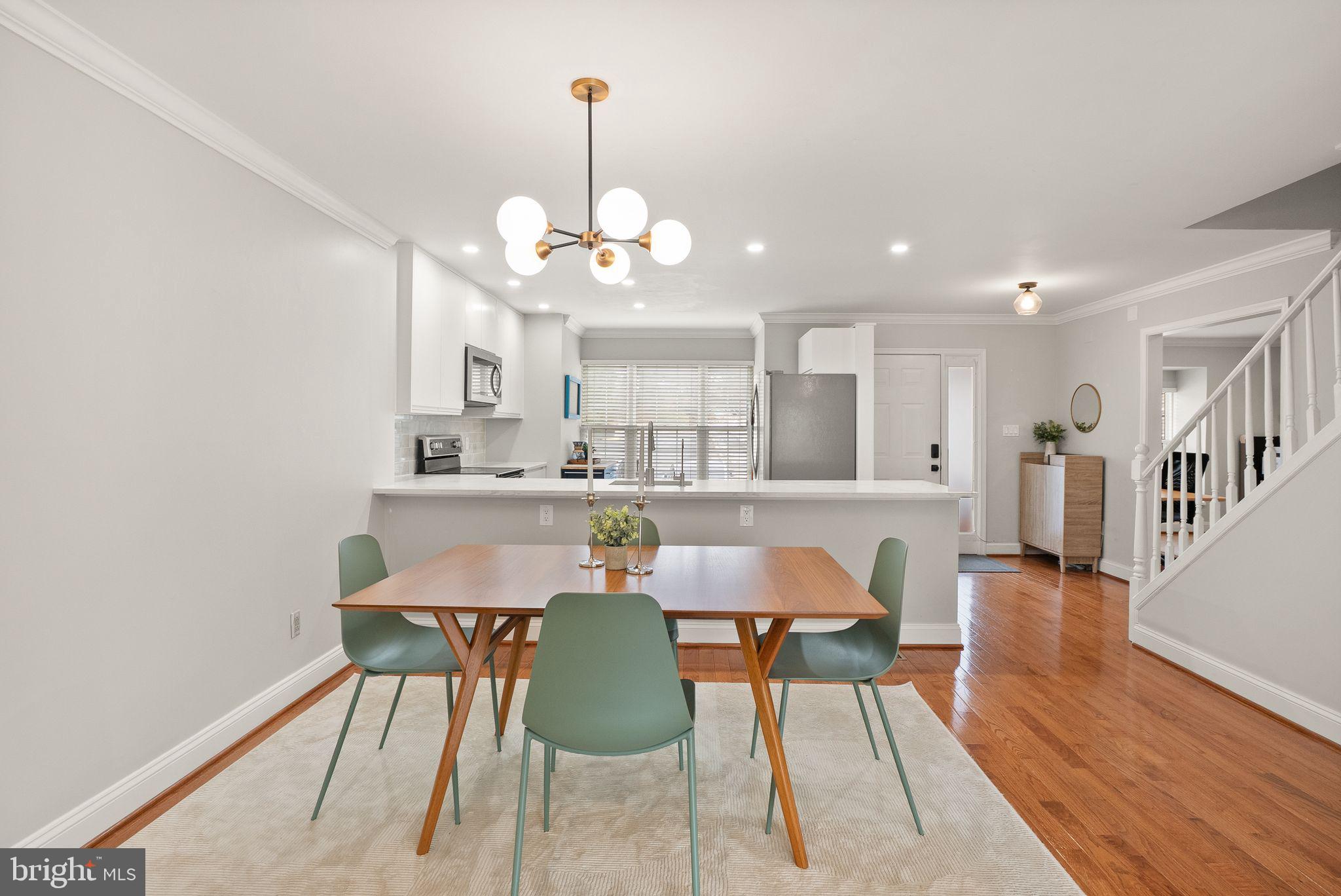 CENTREVILLE GREEN - Residential