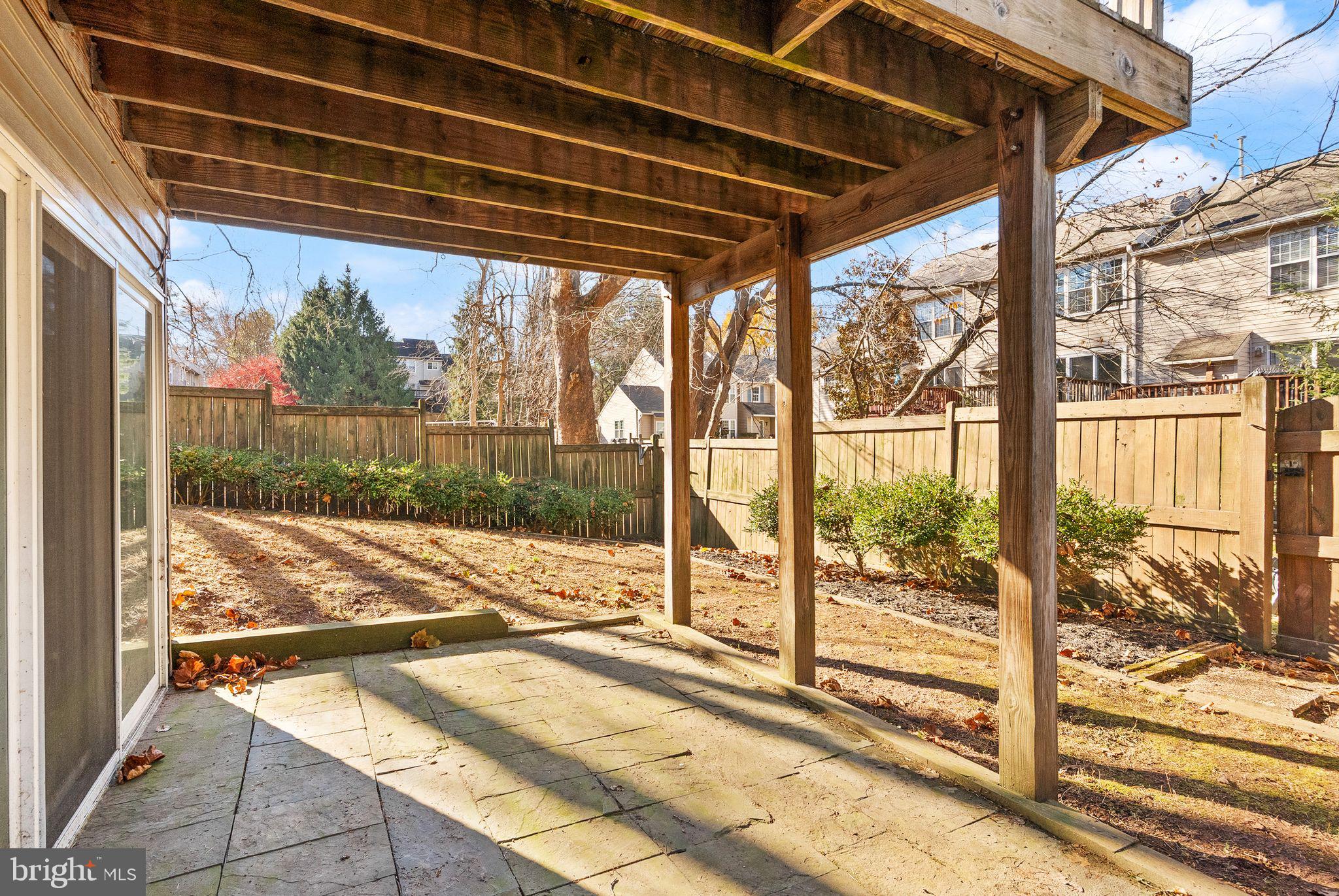 CENTREVILLE GREEN - Residential