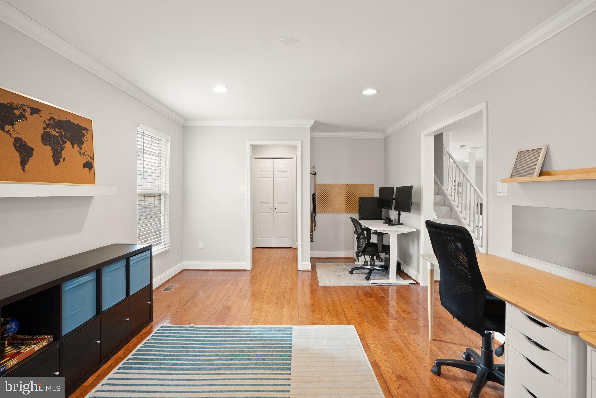 CENTREVILLE GREEN - Residential