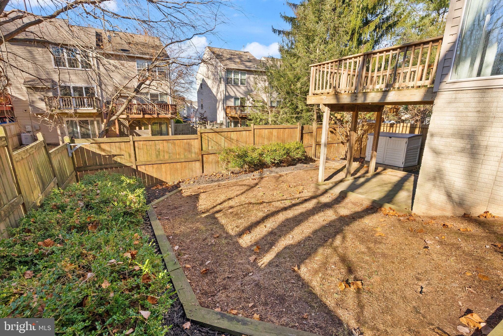 CENTREVILLE GREEN - Residential