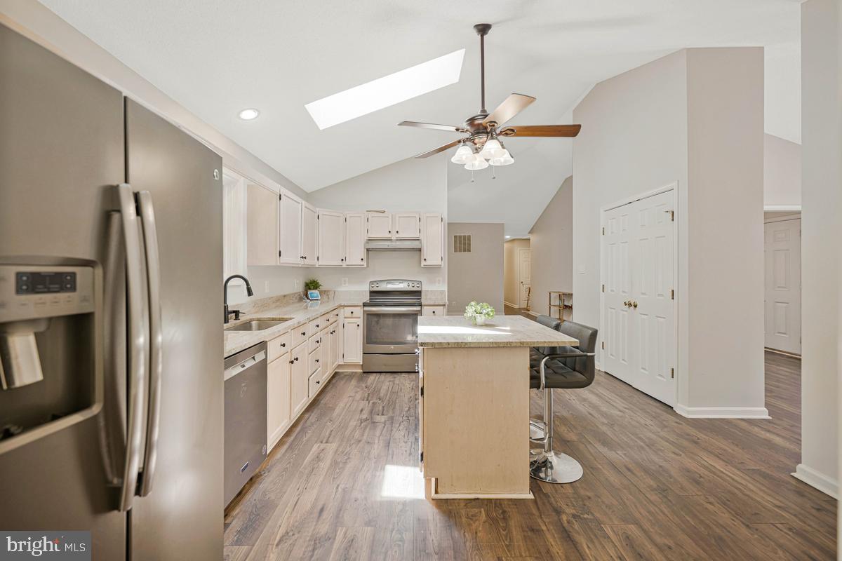 KINGS GRANT LA PLATA - Residential
