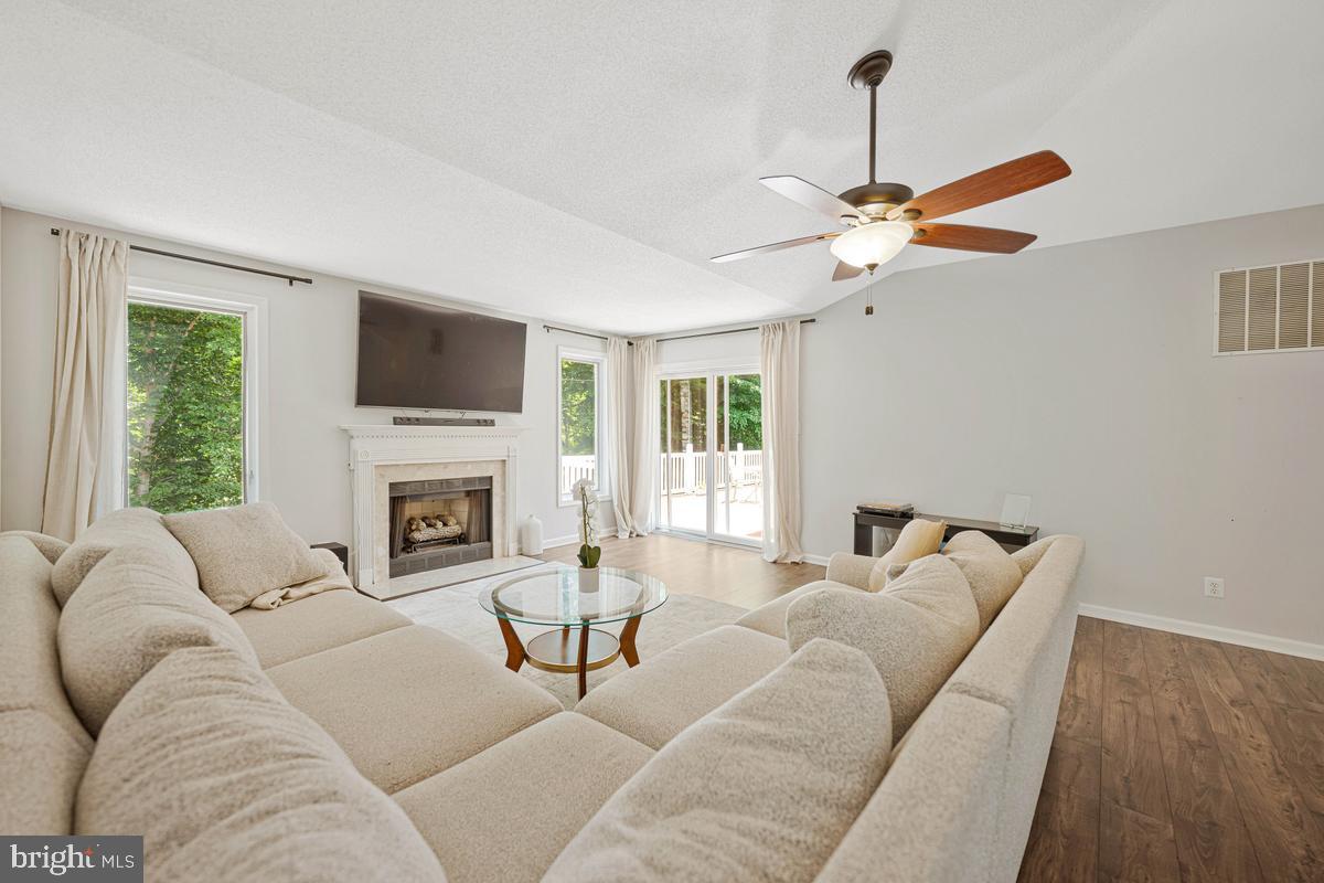 KINGS GRANT LA PLATA - Residential