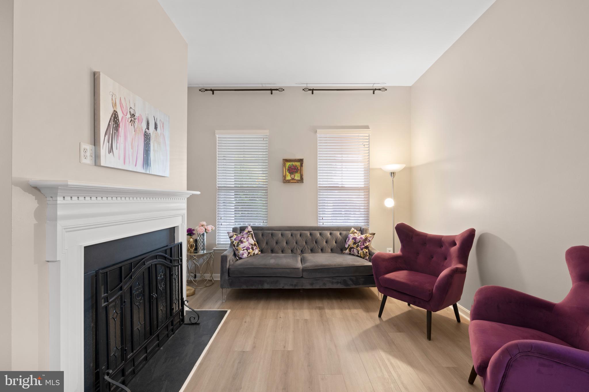 LAKE POINT ROUND HILL - Residential