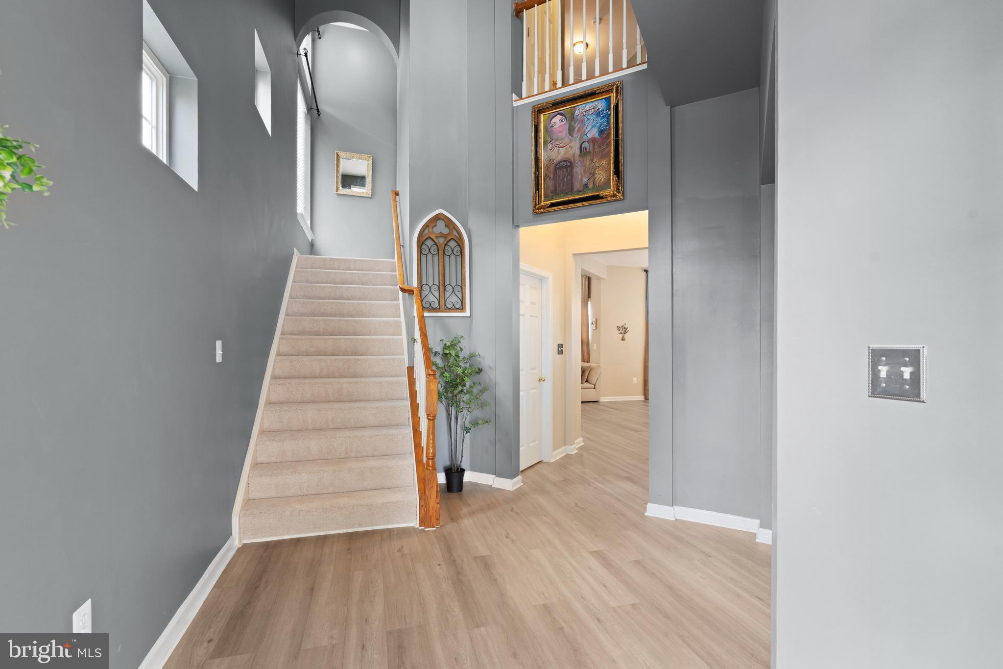 LAKE POINT ROUND HILL - Residential