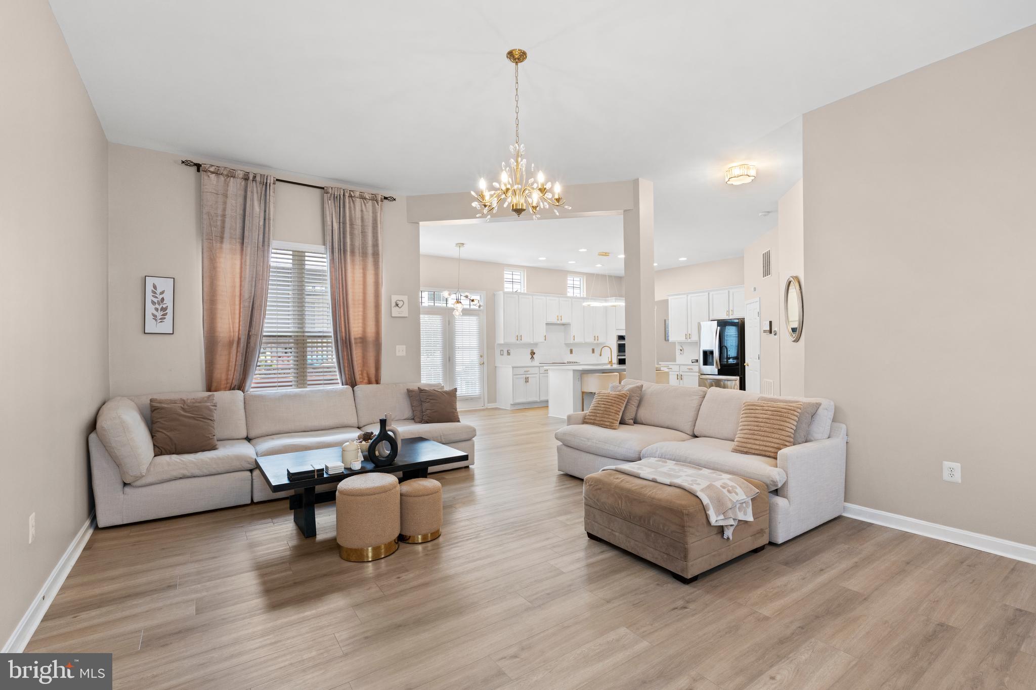 LAKE POINT ROUND HILL - Residential