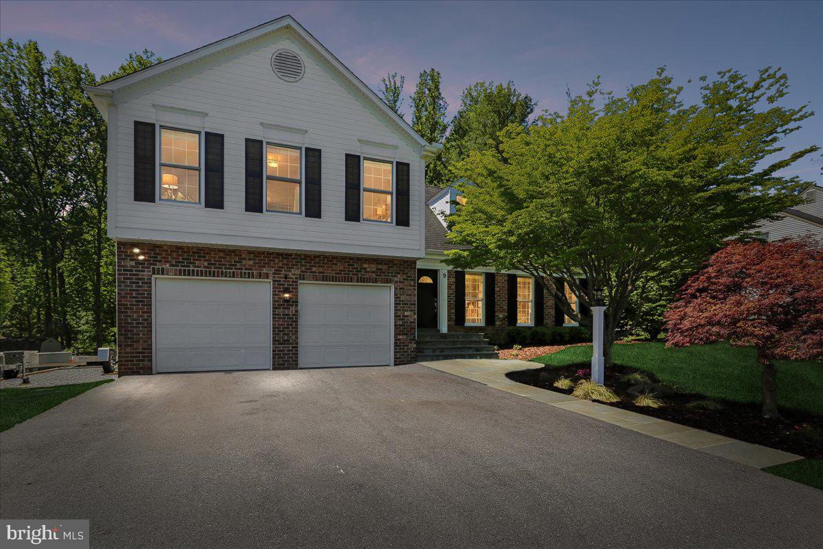 KINGS VALLEY MANOR - Residential