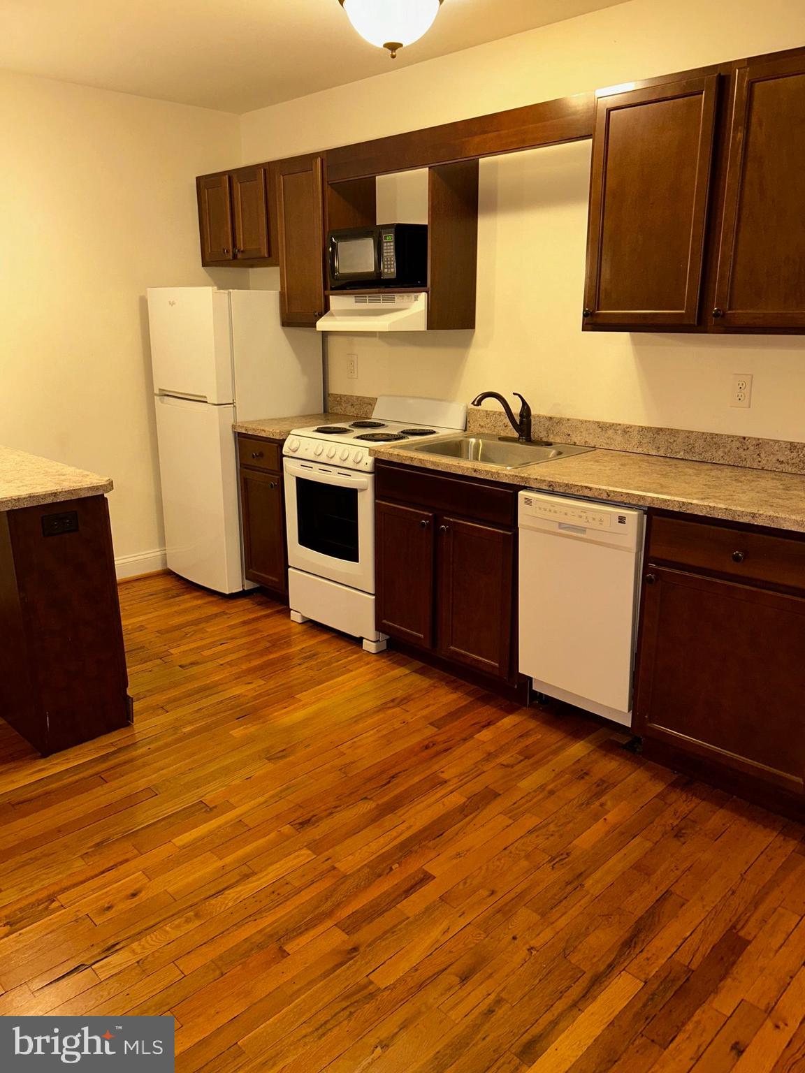 WINCHESTER HISTORIC DISTRICT - Residential Lease