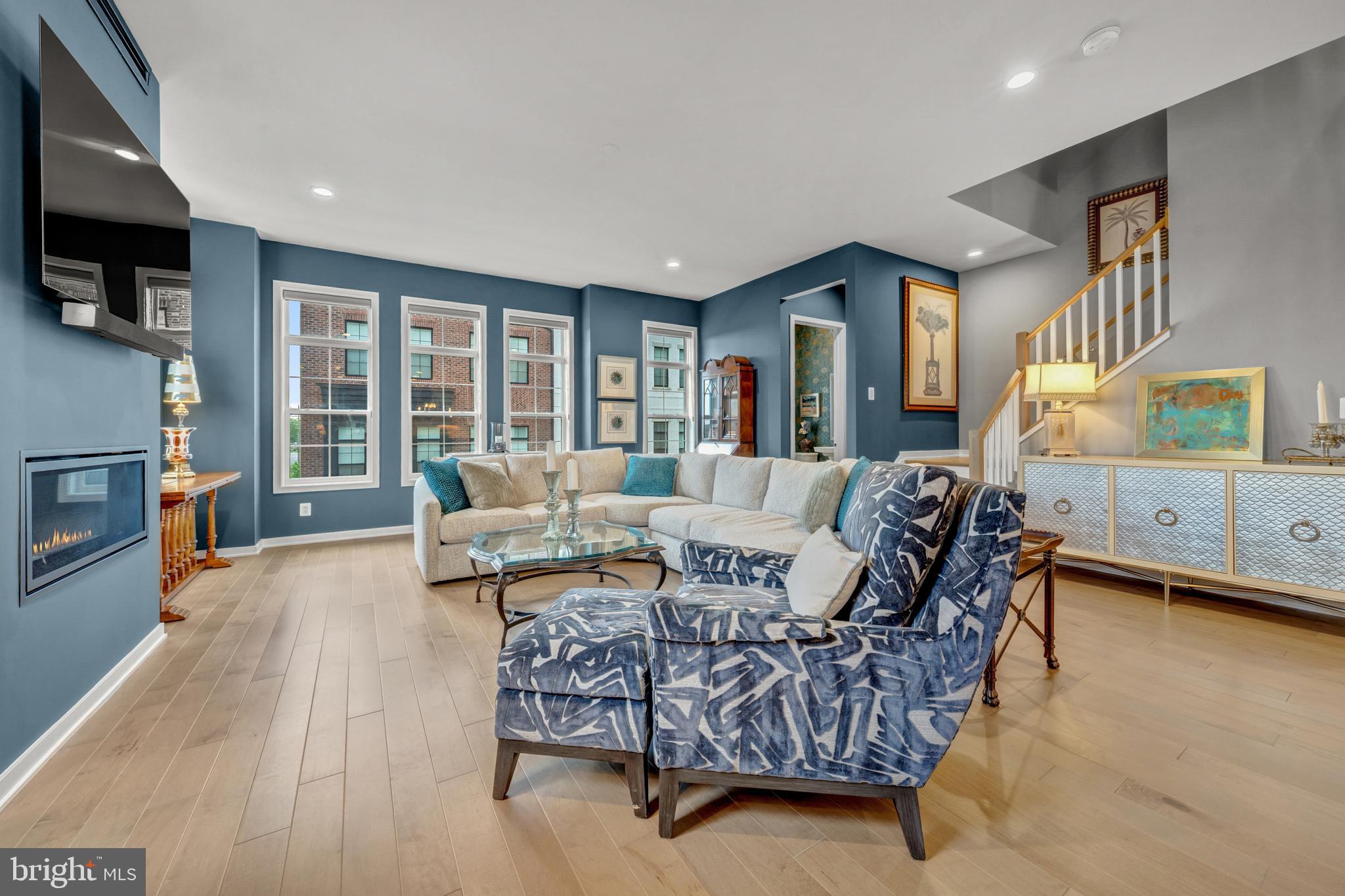 REGENCY AT BELMONT - Residential