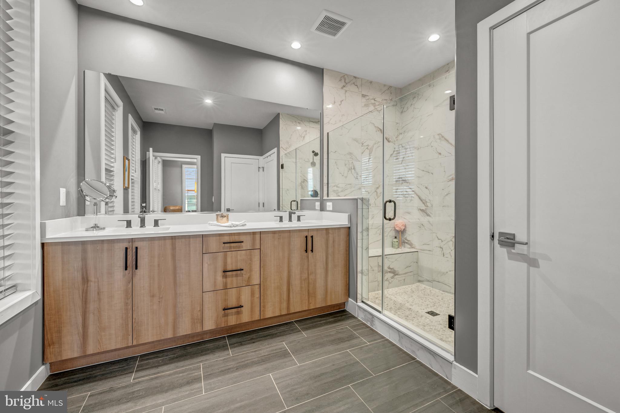 REGENCY AT BELMONT - Residential