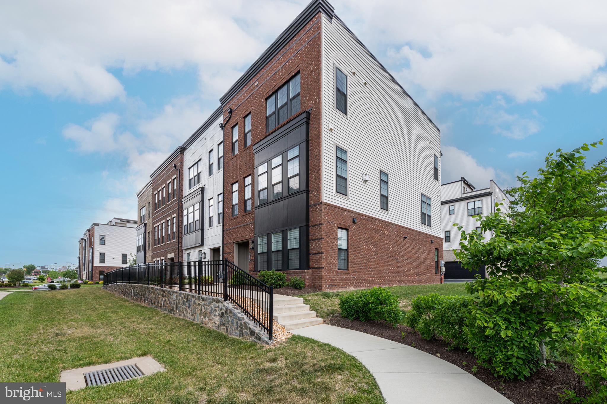 REGENCY AT BELMONT - Residential