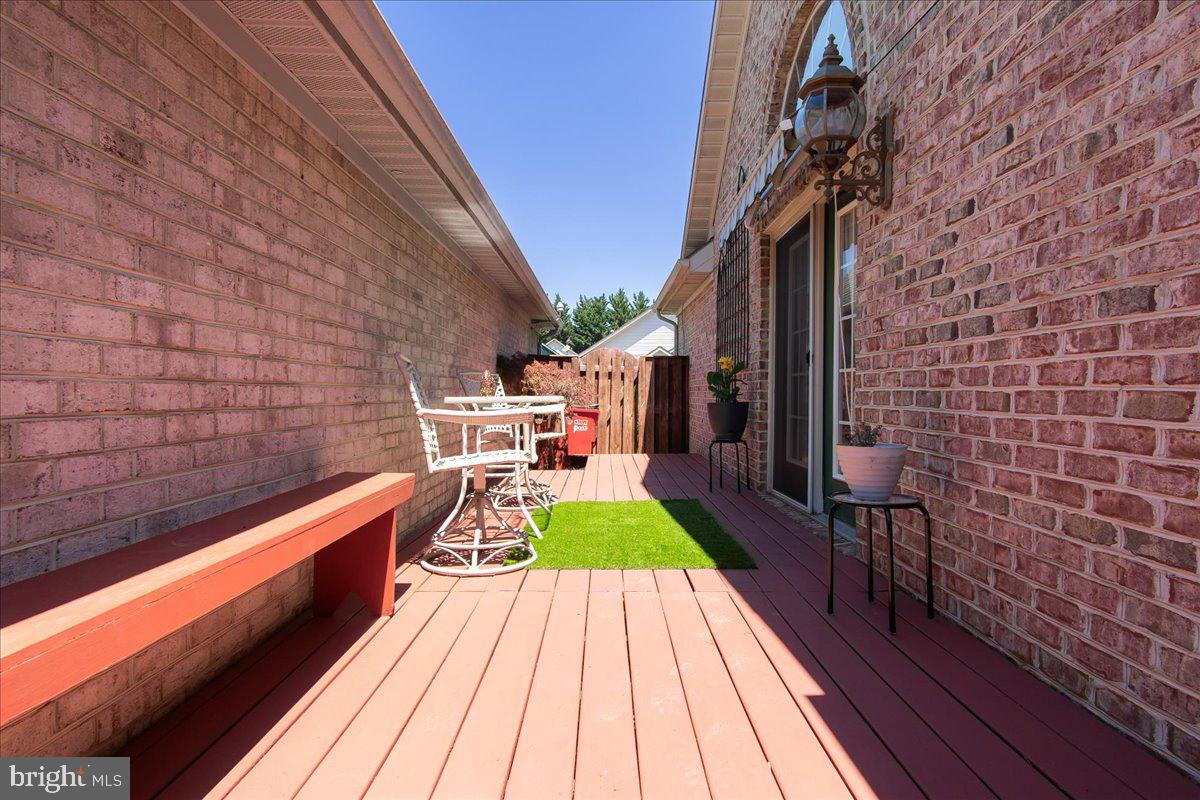 KINGS CREST - Residential