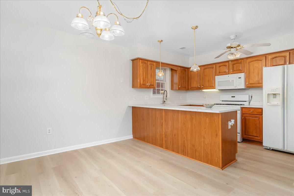 KINGS CREST - Residential