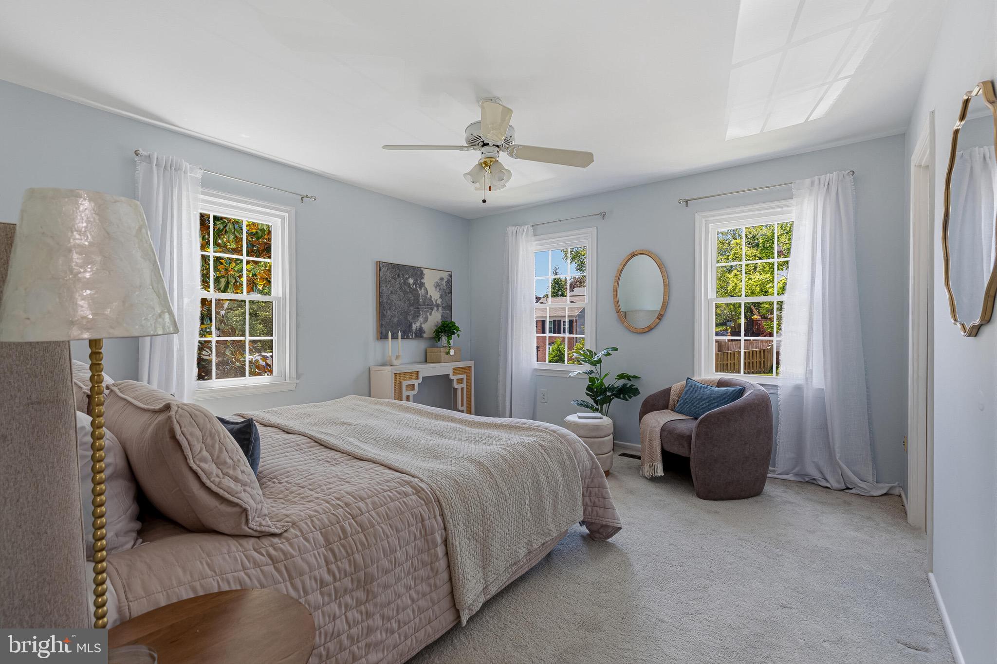 LAKE BRADDOCK - Residential