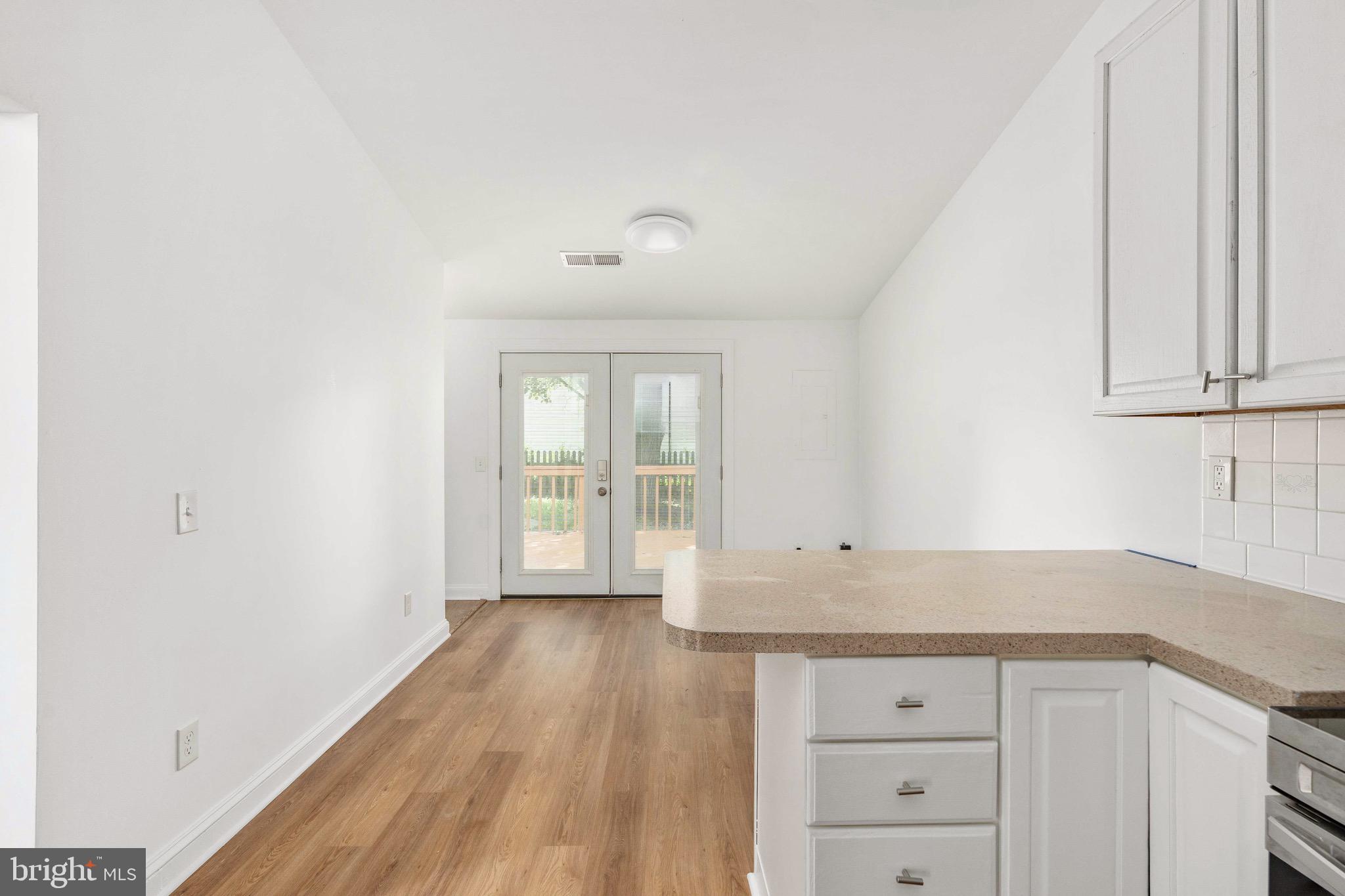 COURTS OF CHANDON - Residential