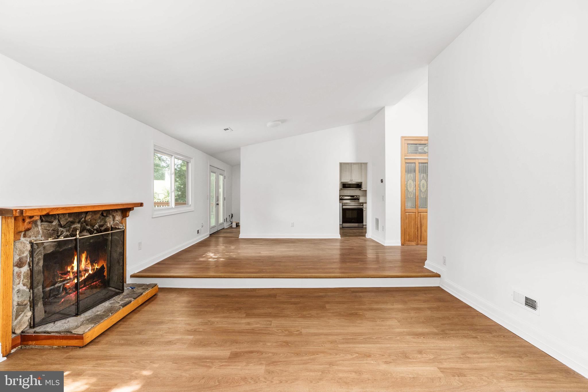 COURTS OF CHANDON - Residential