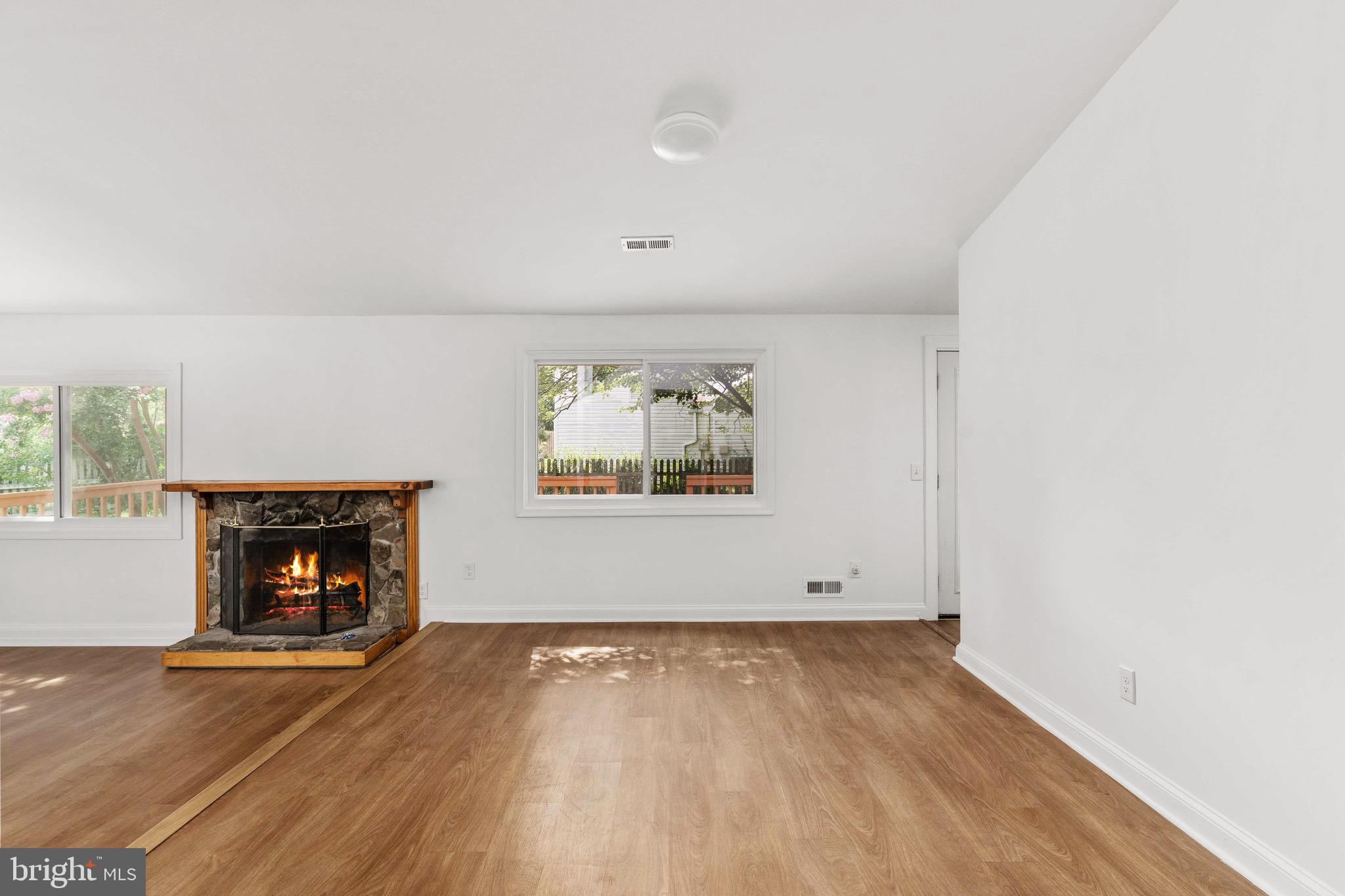 COURTS OF CHANDON - Residential