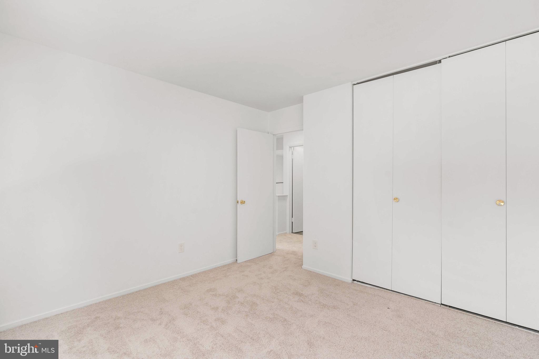 COURTS OF CHANDON - Residential