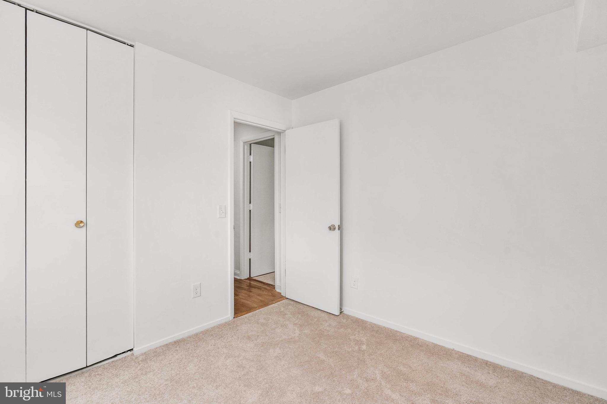 COURTS OF CHANDON - Residential