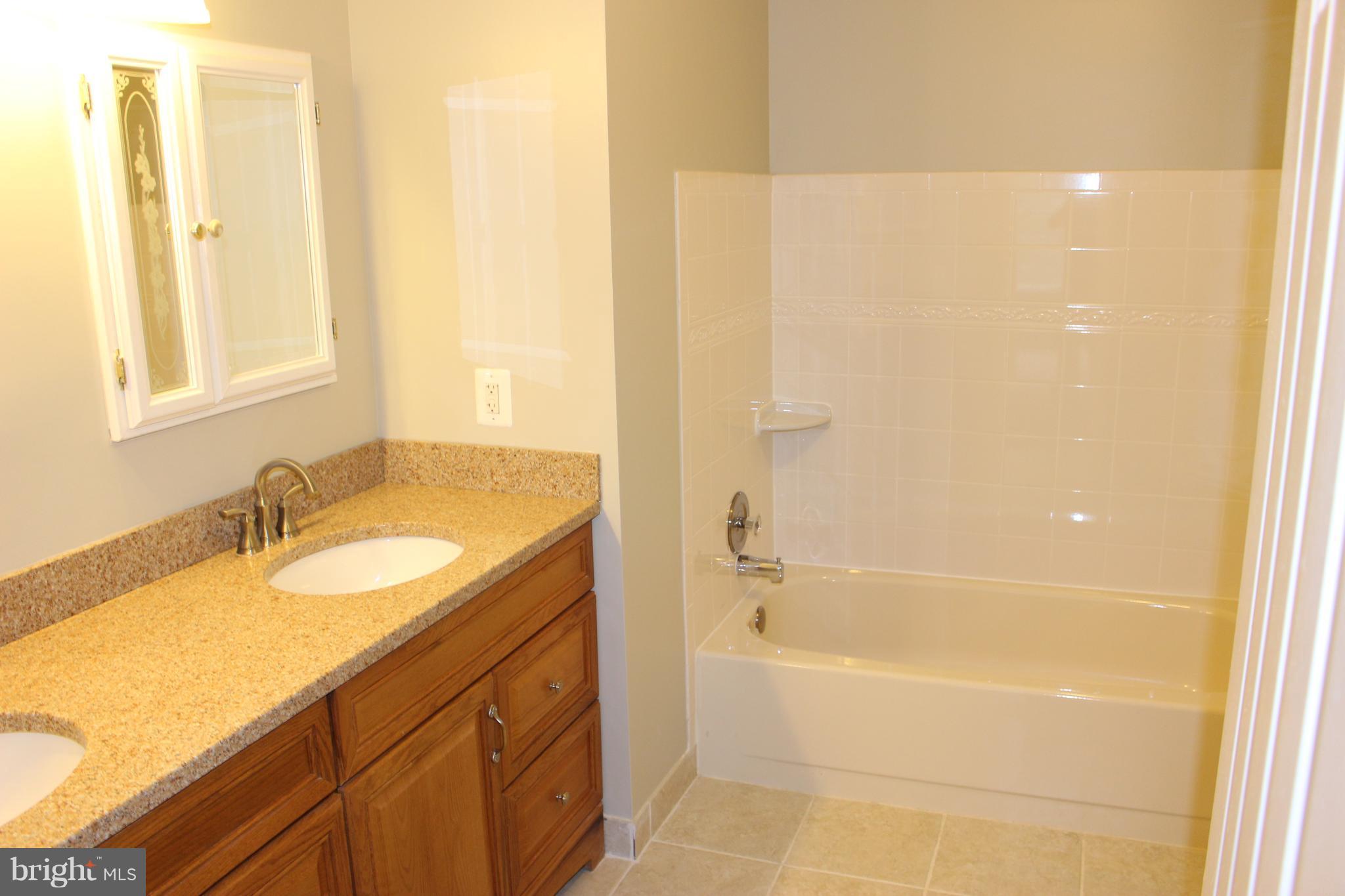 STONEYBROOK - Residential Lease