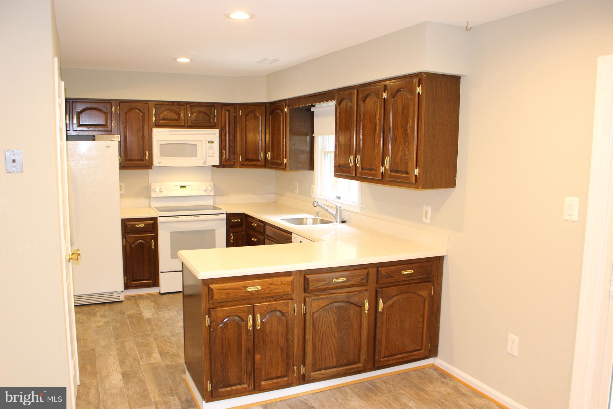 STONEYBROOK - Residential Lease