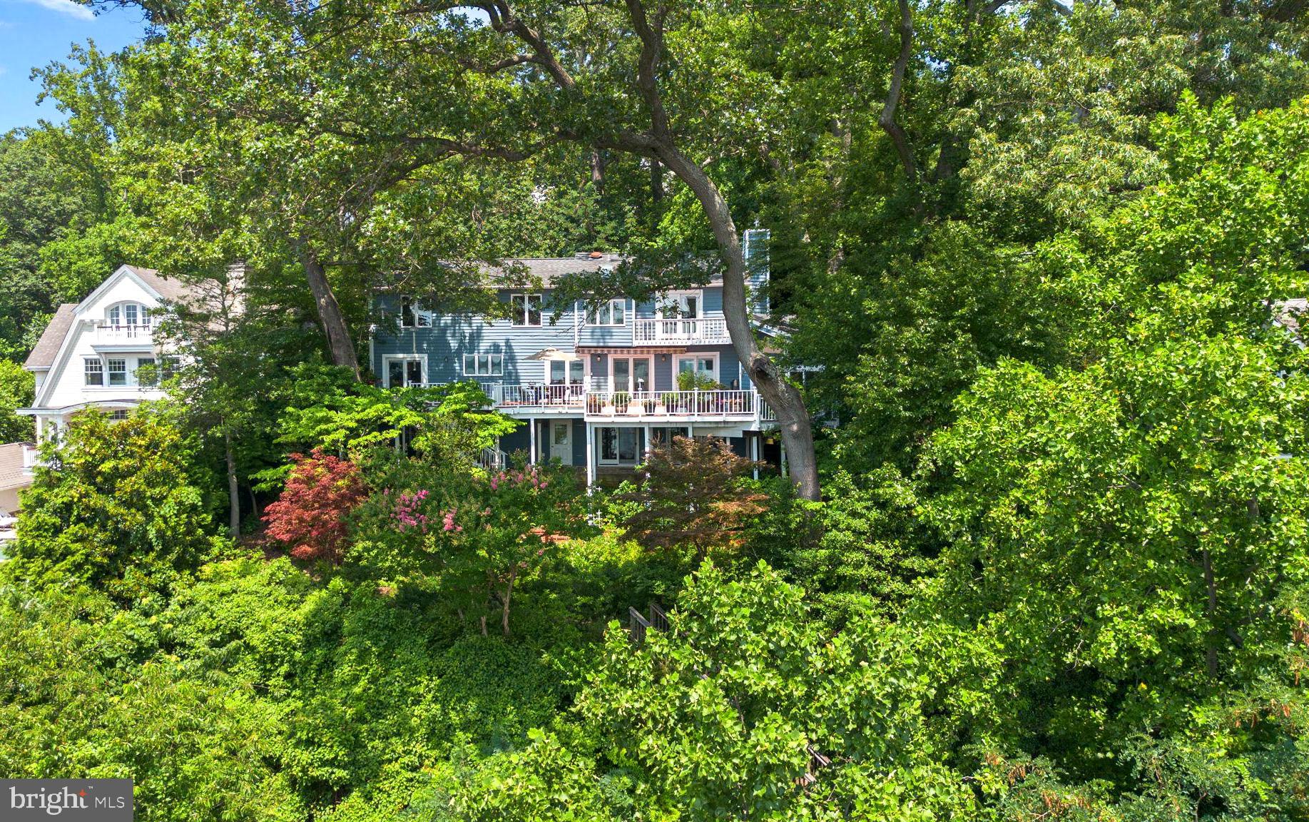 ROUND BAY - Residential