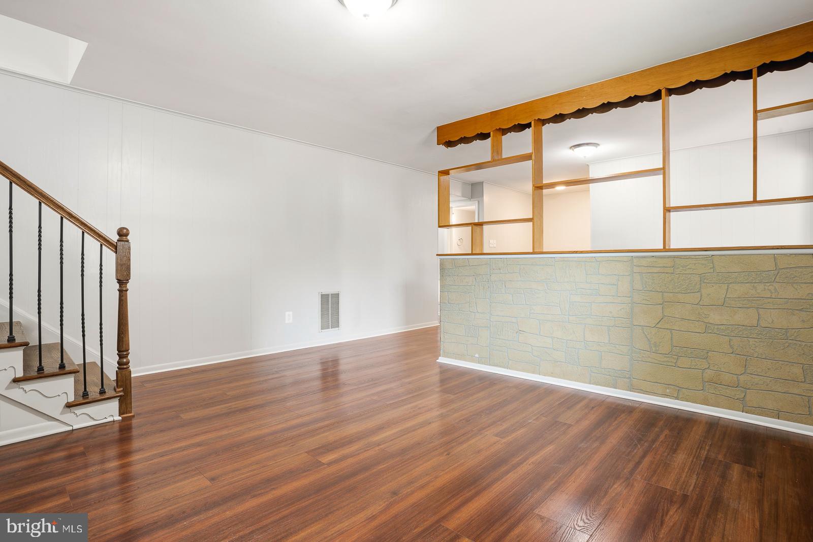 BEDFORD - Residential
