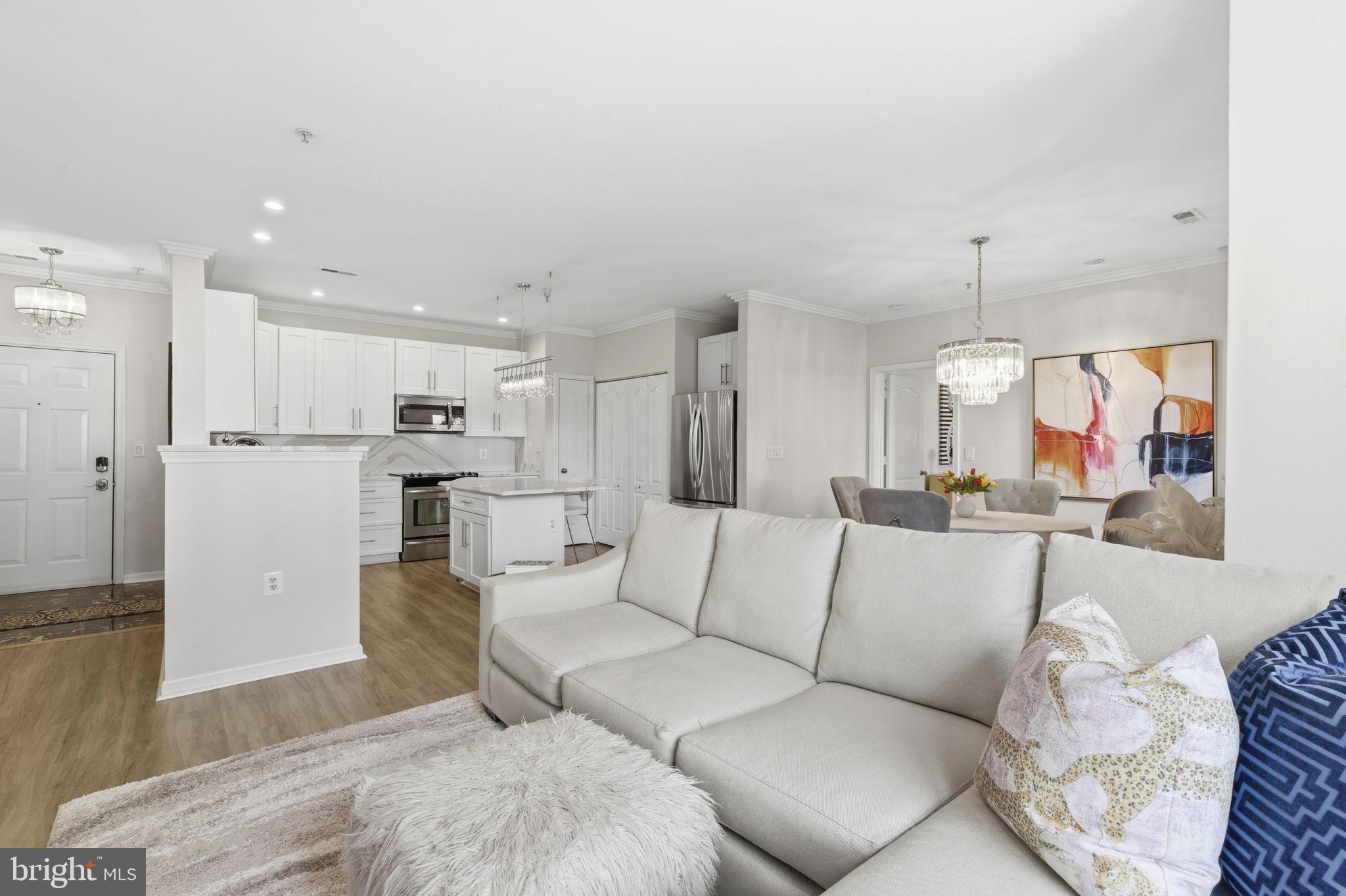 HIGH VIEW AT HUNT VALLEY - Residential