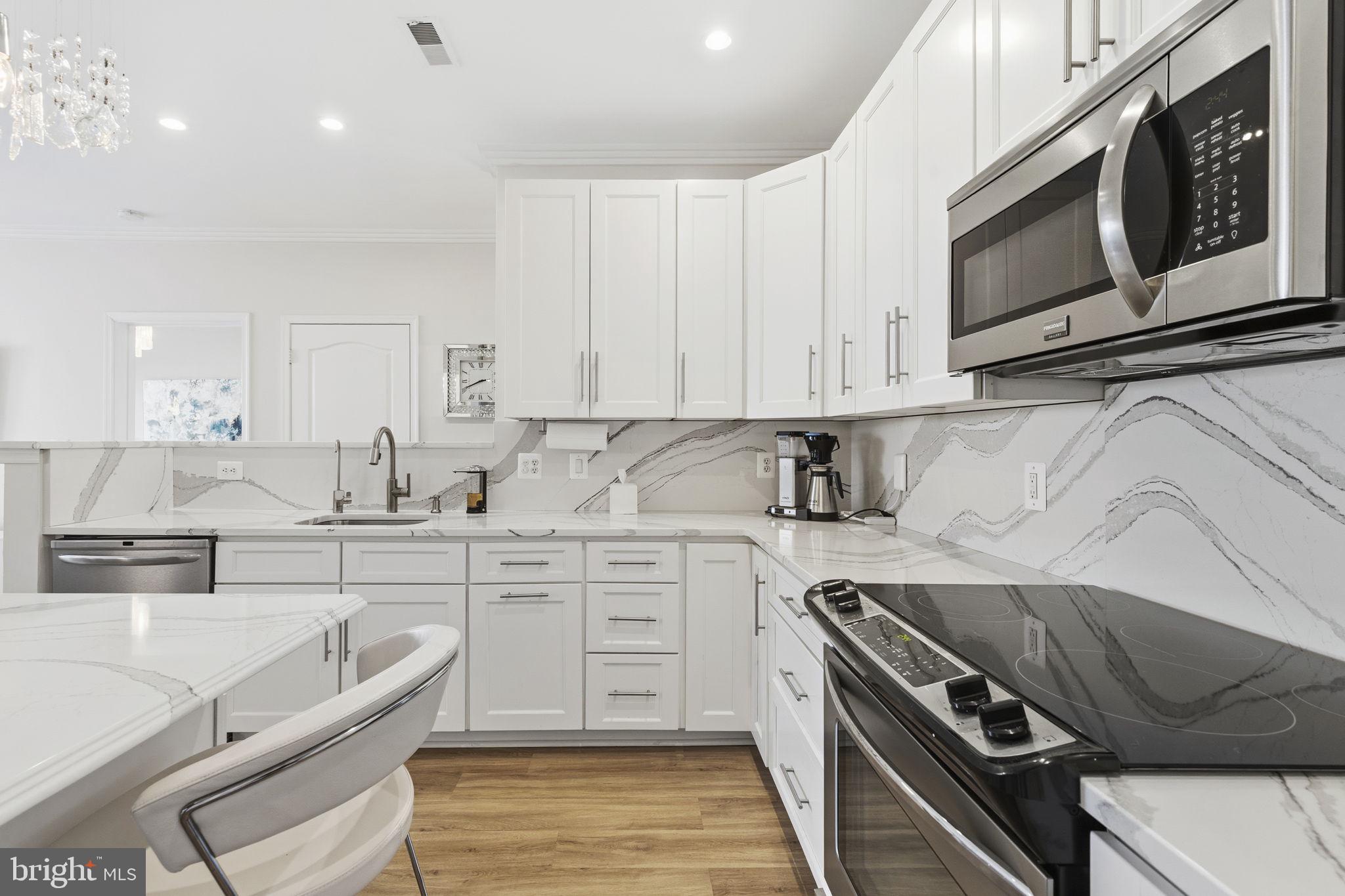 HIGH VIEW AT HUNT VALLEY - Residential