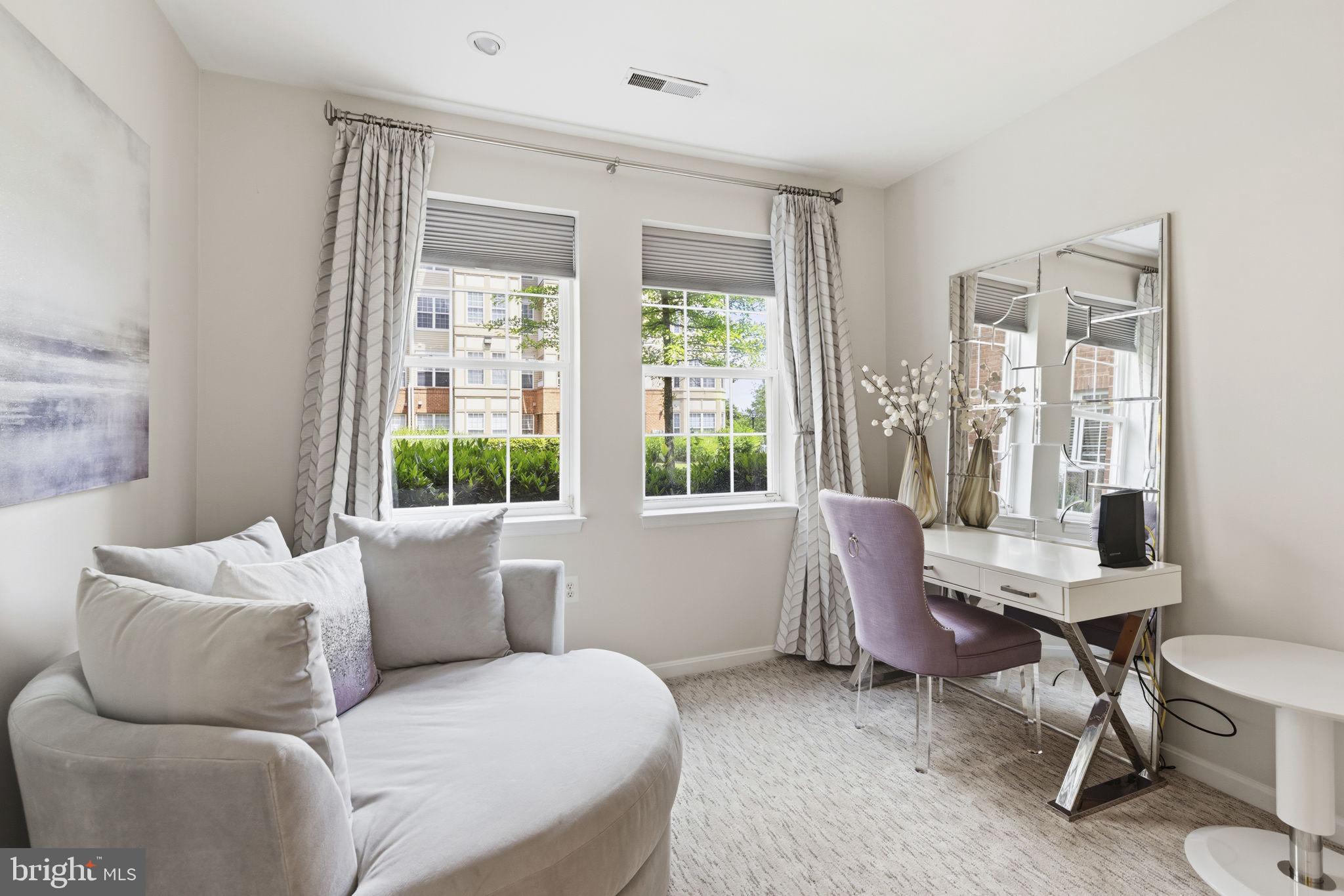 HIGH VIEW AT HUNT VALLEY - Residential