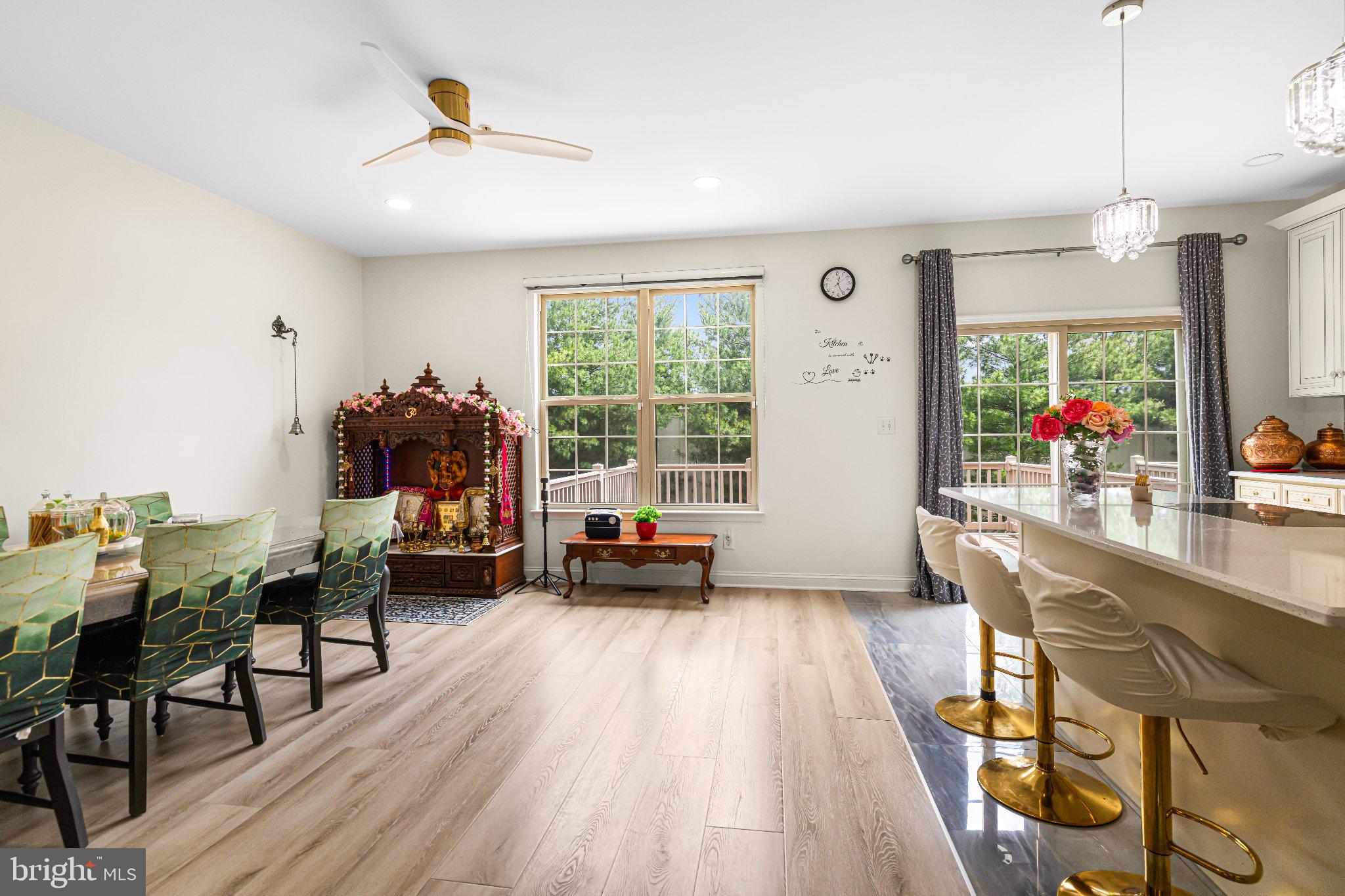 EMERALD WALK - Residential