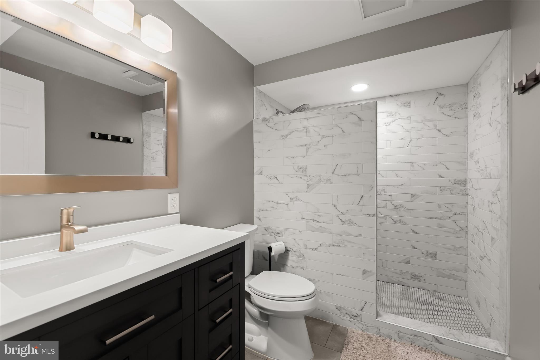 FIELDSTONE - Residential