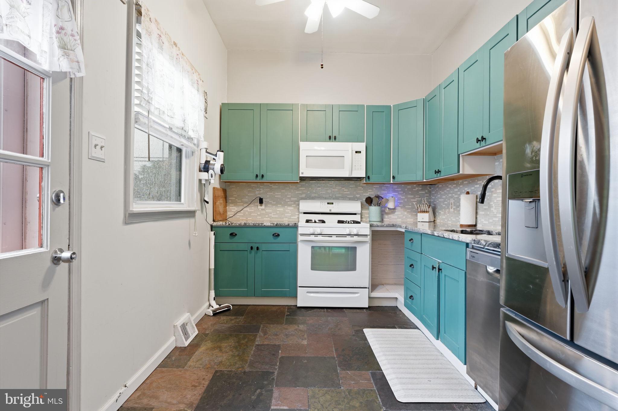 BELLS CORNER - Residential
