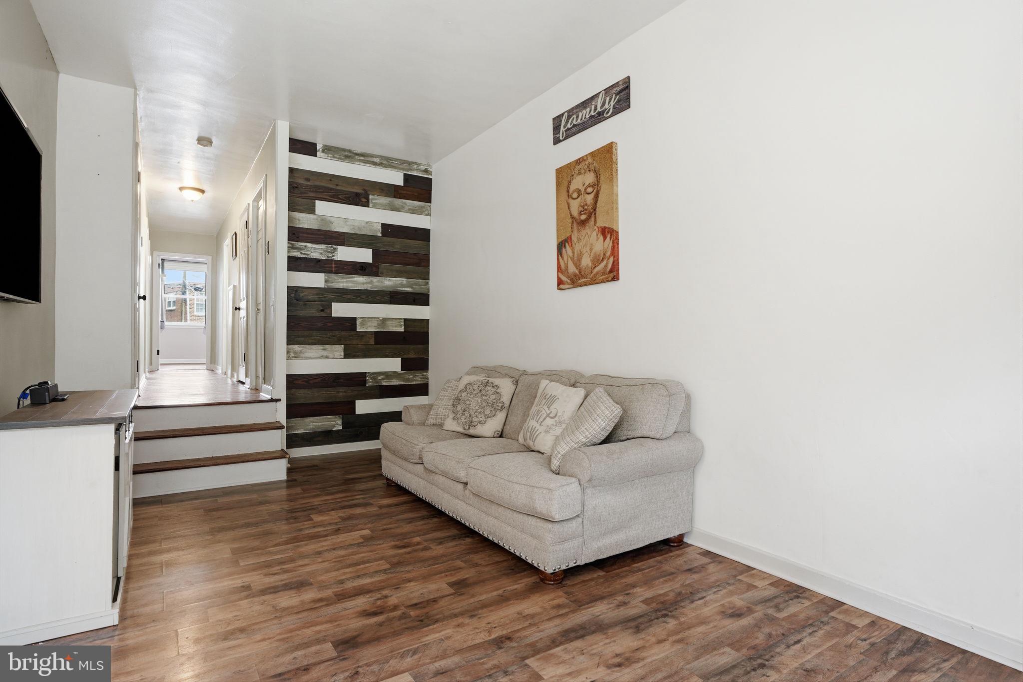BELLS CORNER - Residential