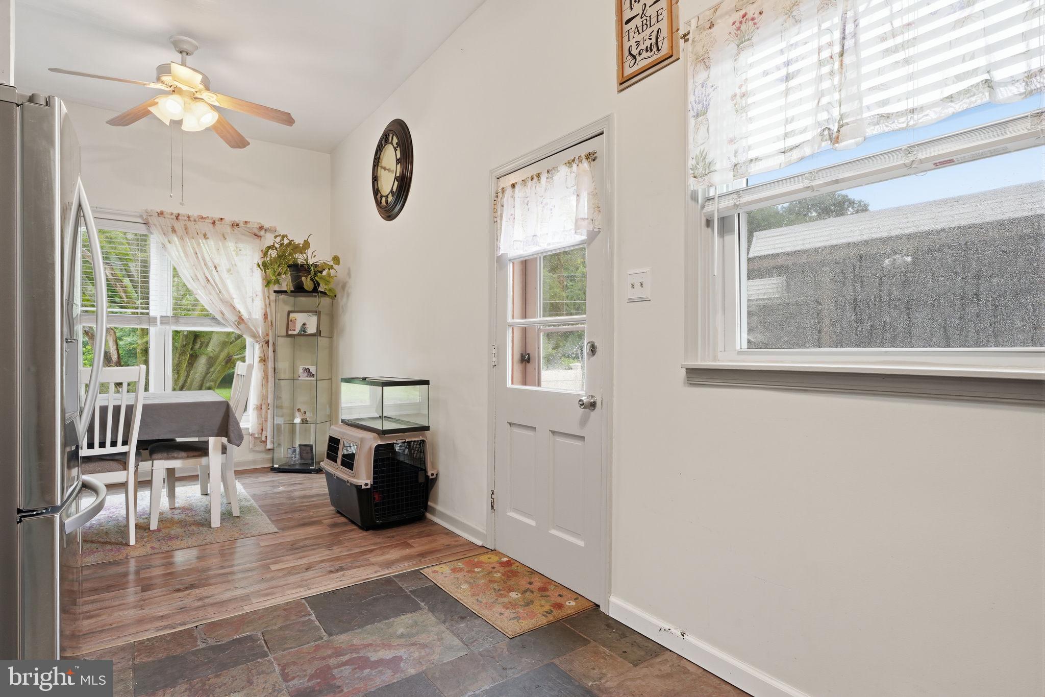 BELLS CORNER - Residential