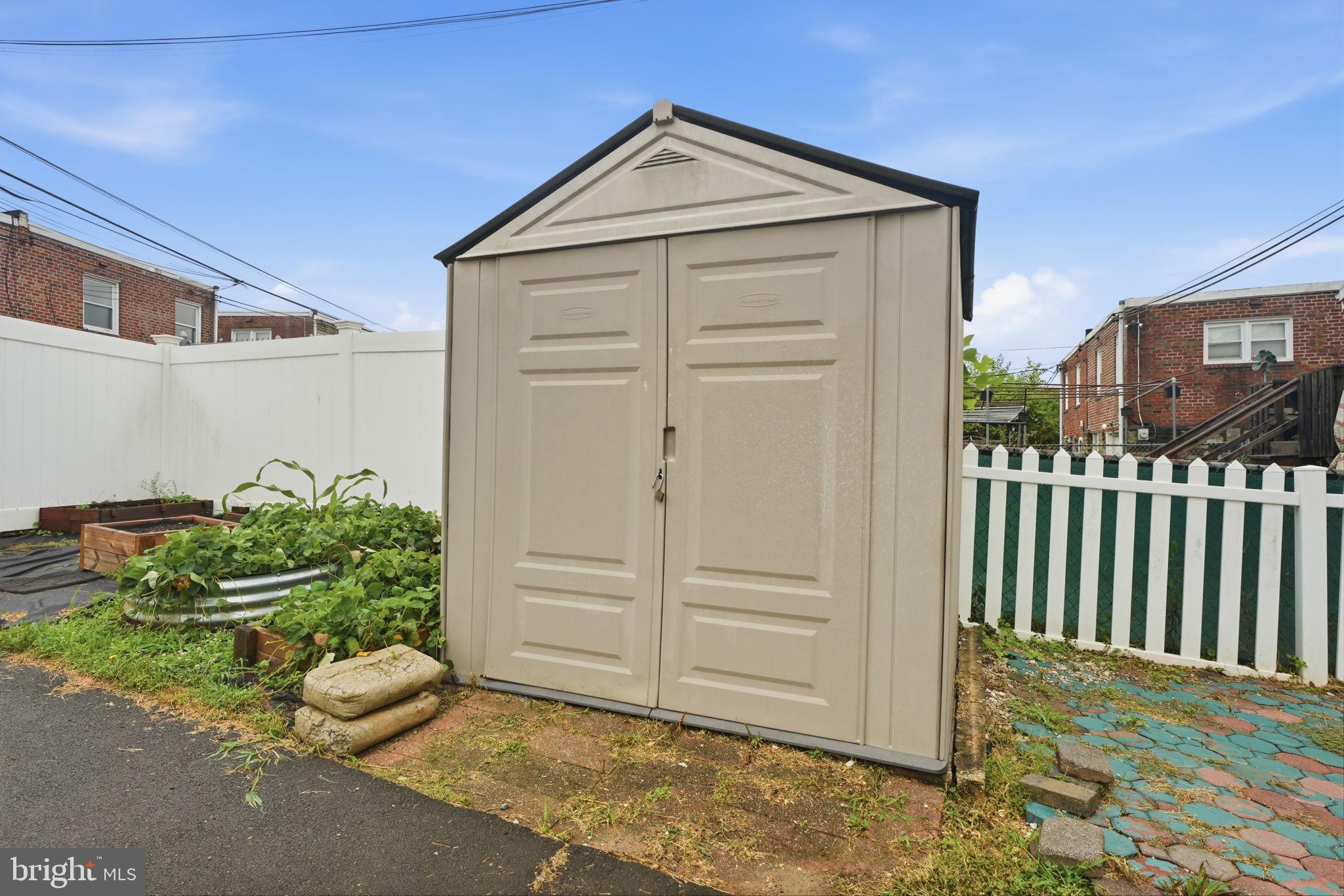 BELLS CORNER - Residential