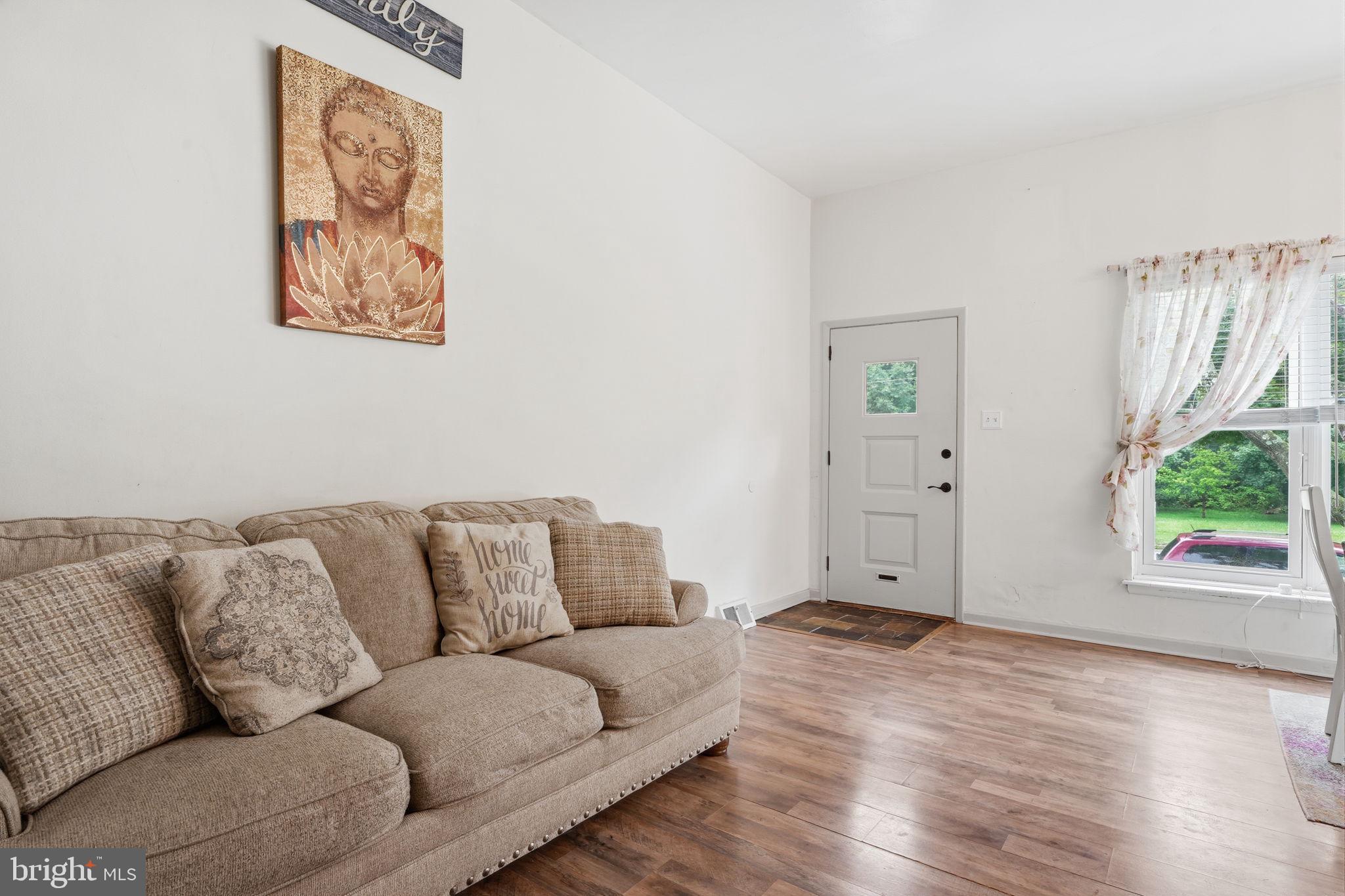 BELLS CORNER - Residential