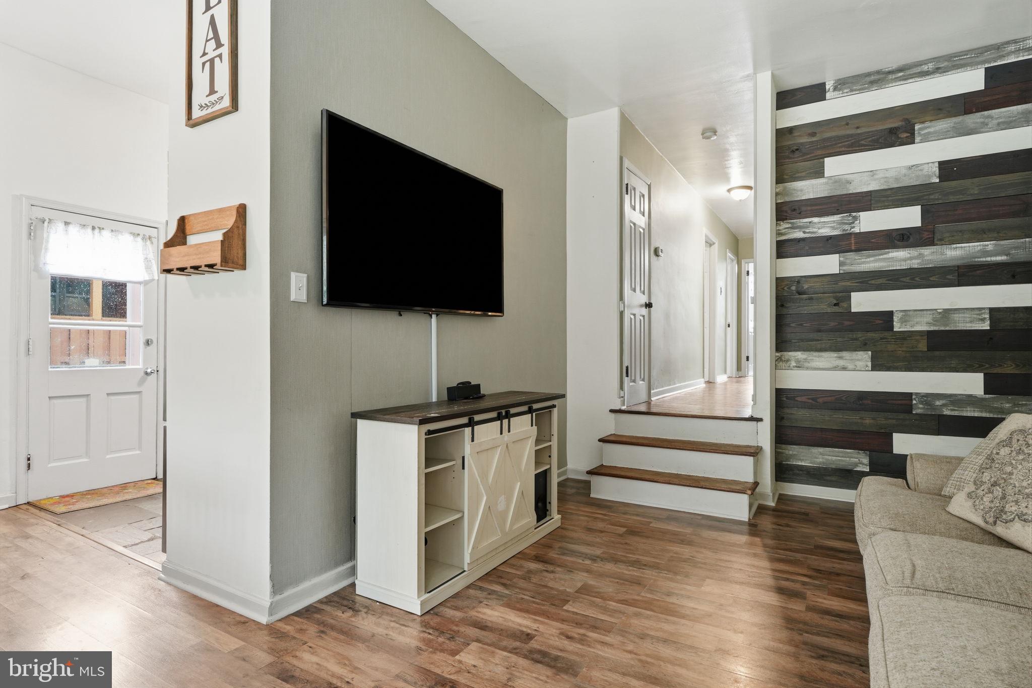 BELLS CORNER - Residential