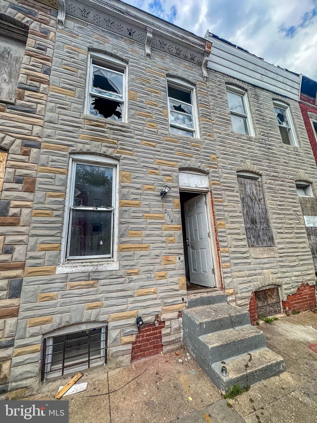 WEST BALTIMORE - Residential