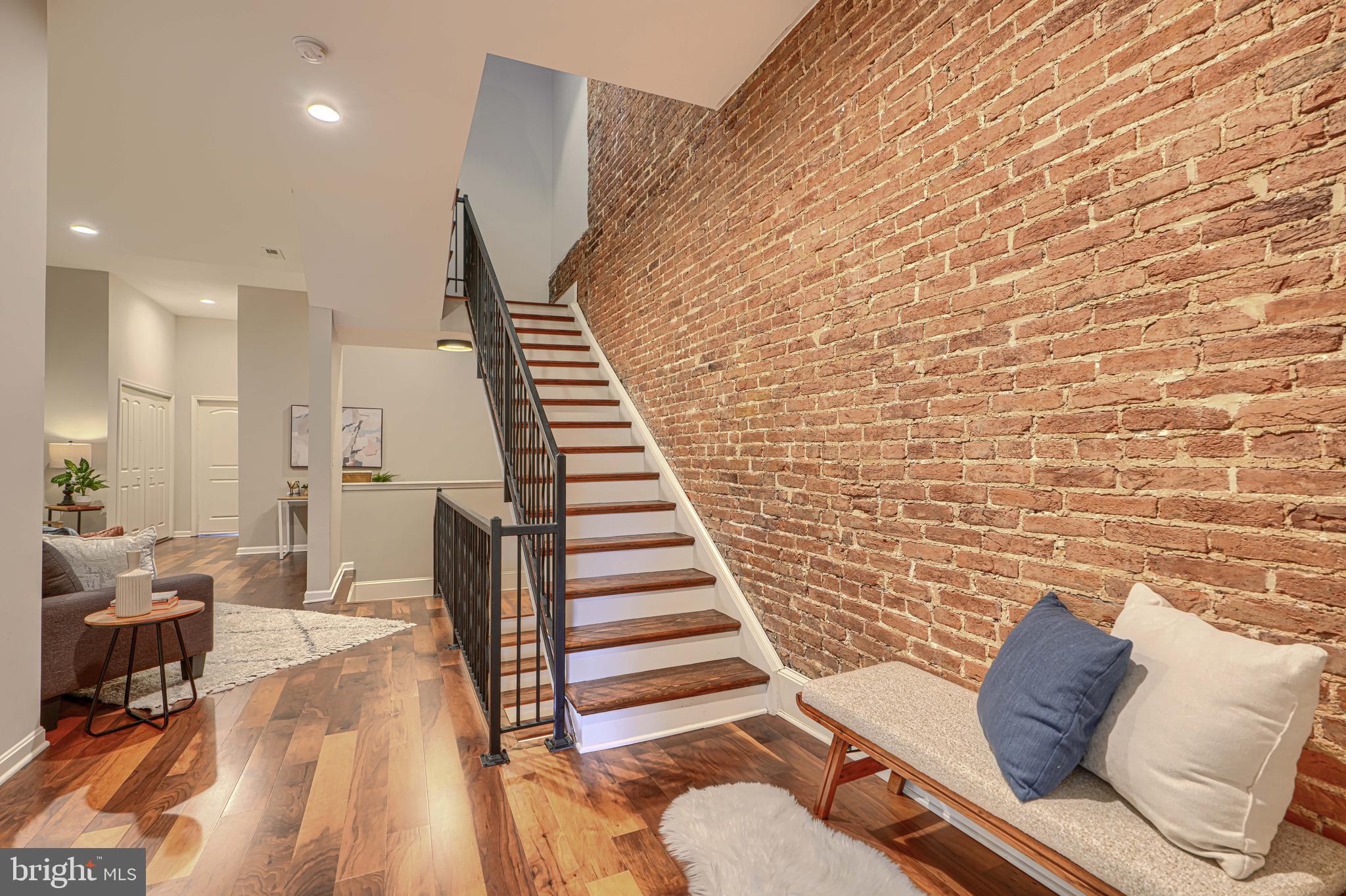 RESERVOIR HILL - Residential