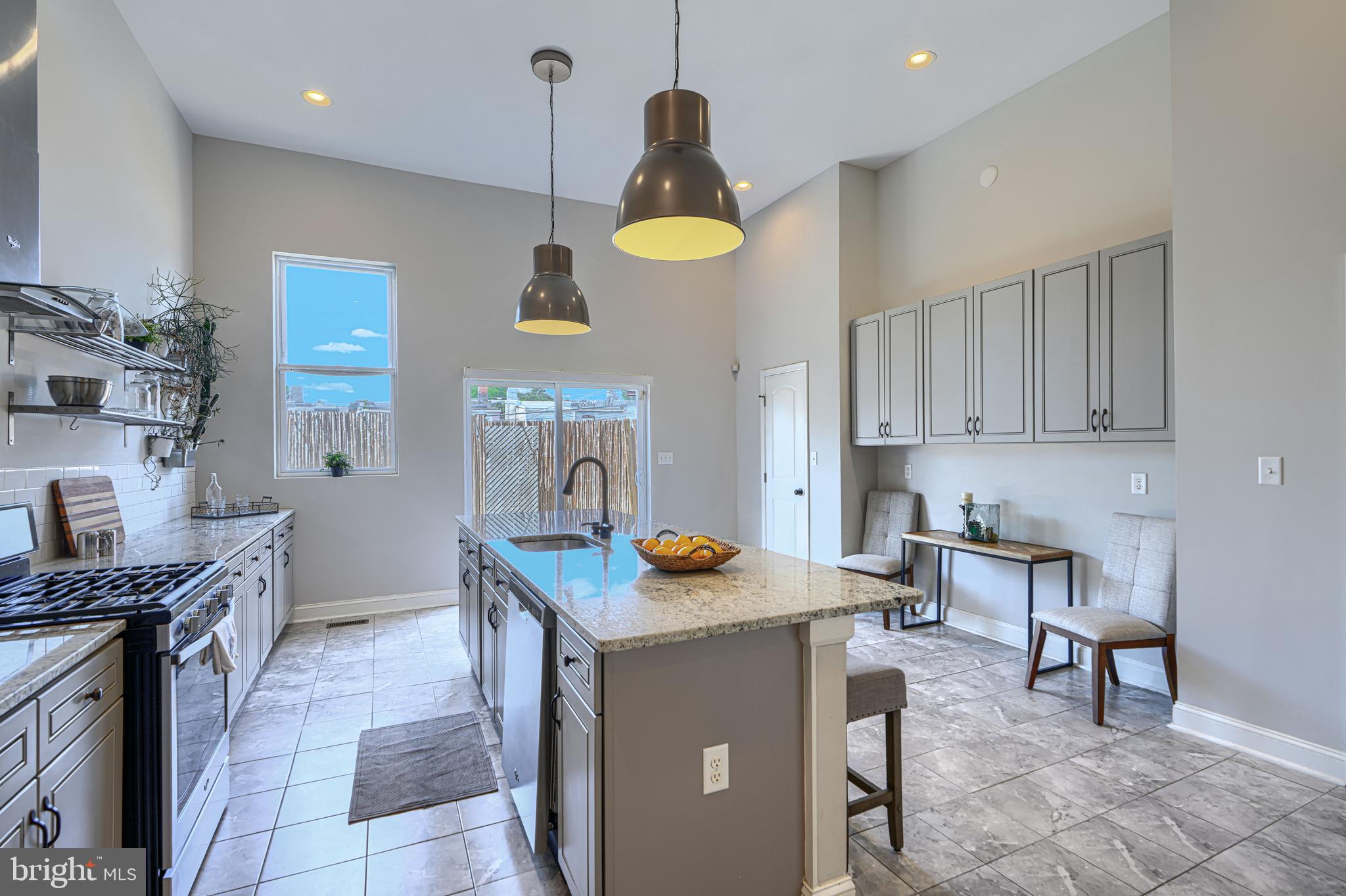 RESERVOIR HILL - Residential