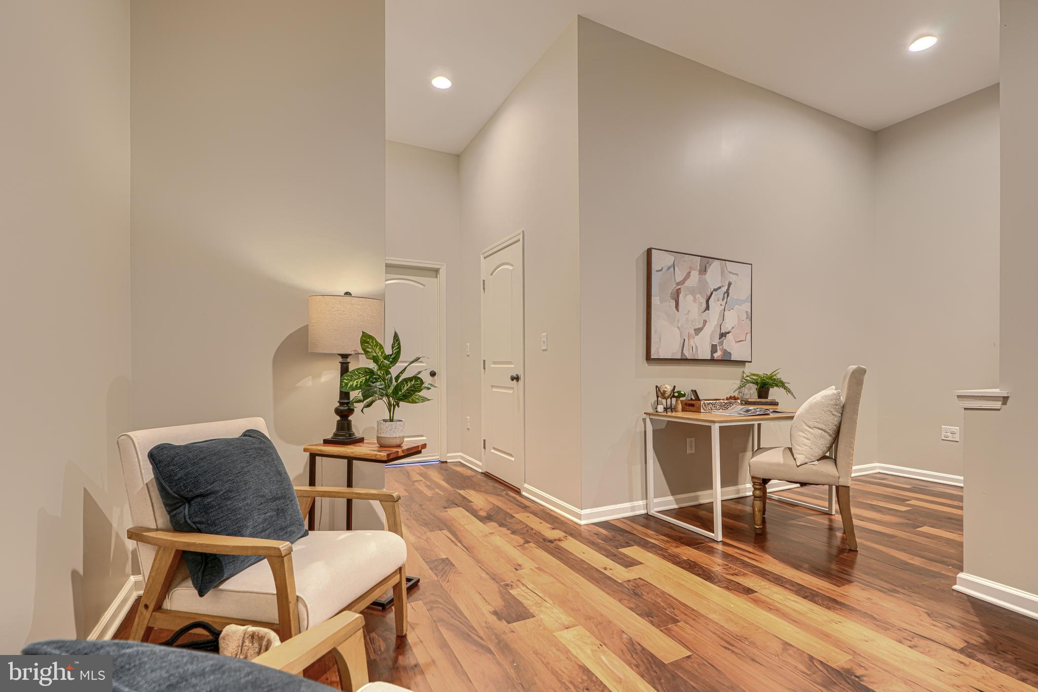 RESERVOIR HILL - Residential