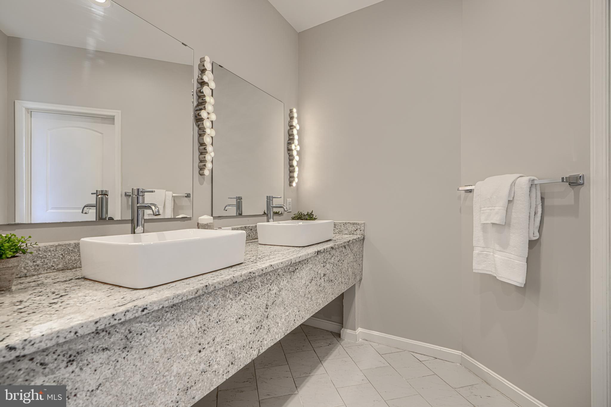 RESERVOIR HILL - Residential