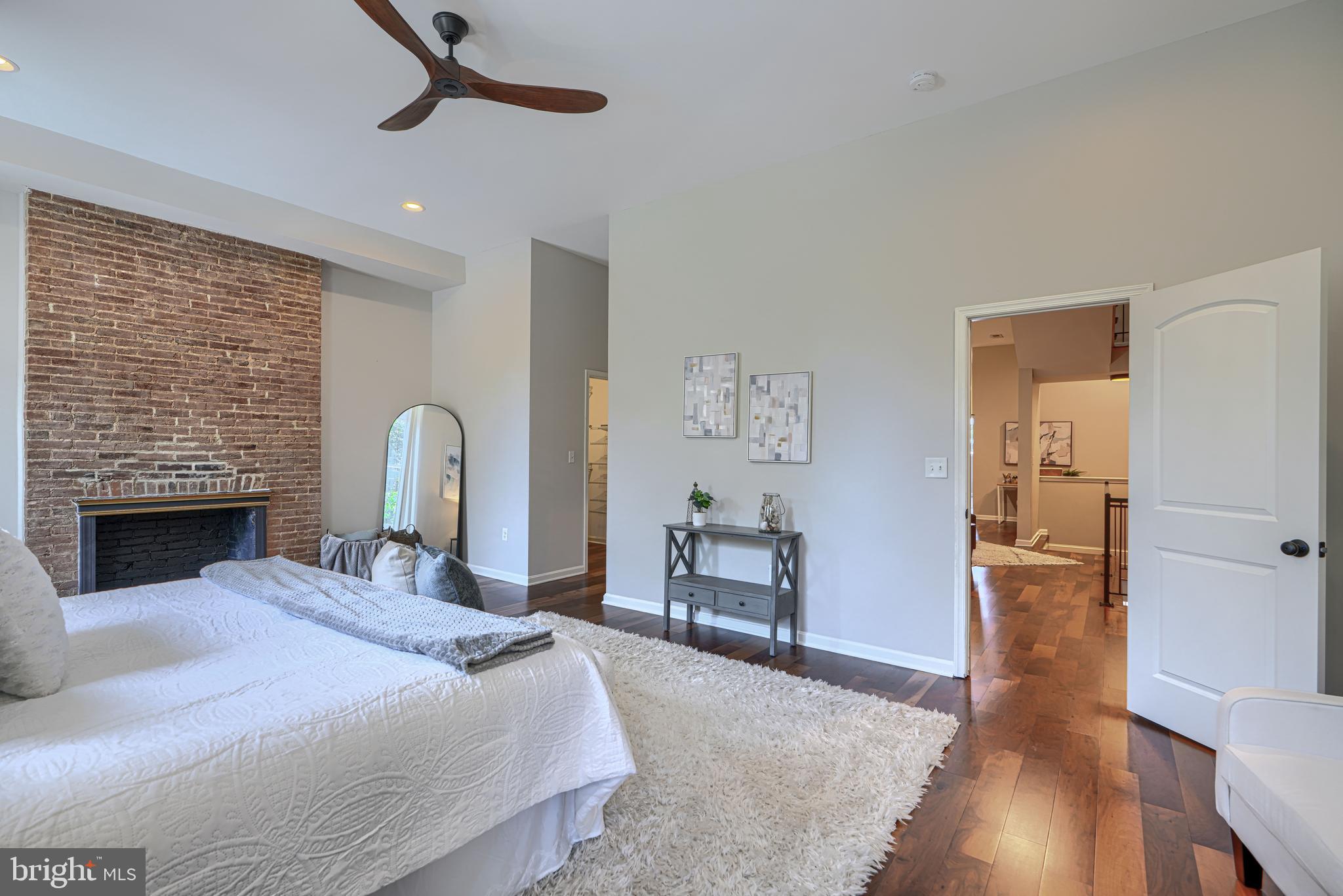 RESERVOIR HILL - Residential
