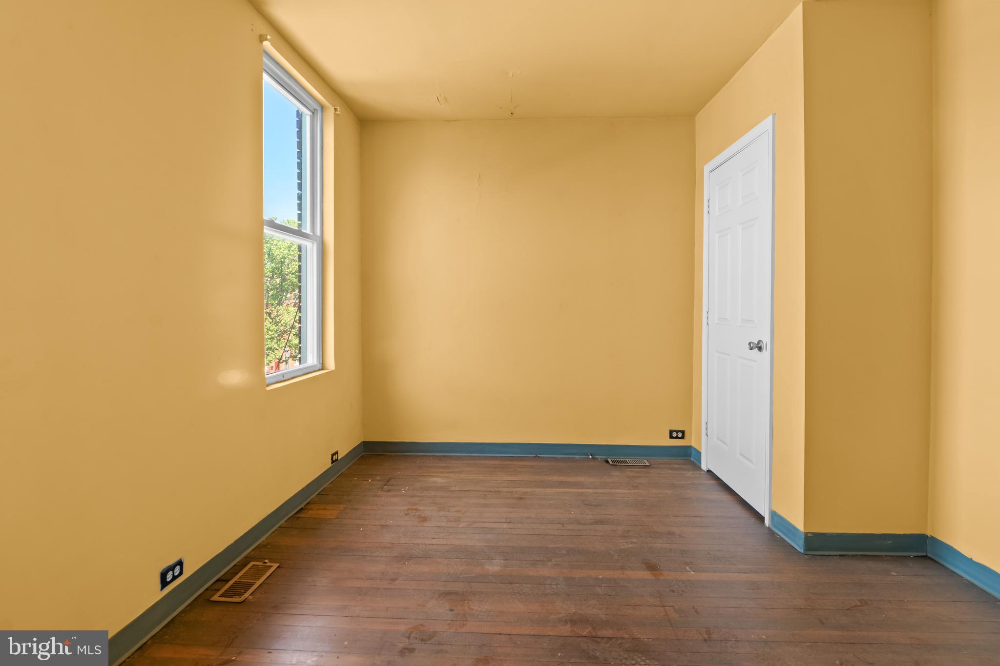 FELLS POINT HISTORIC DISTRICT - Commercial Sale